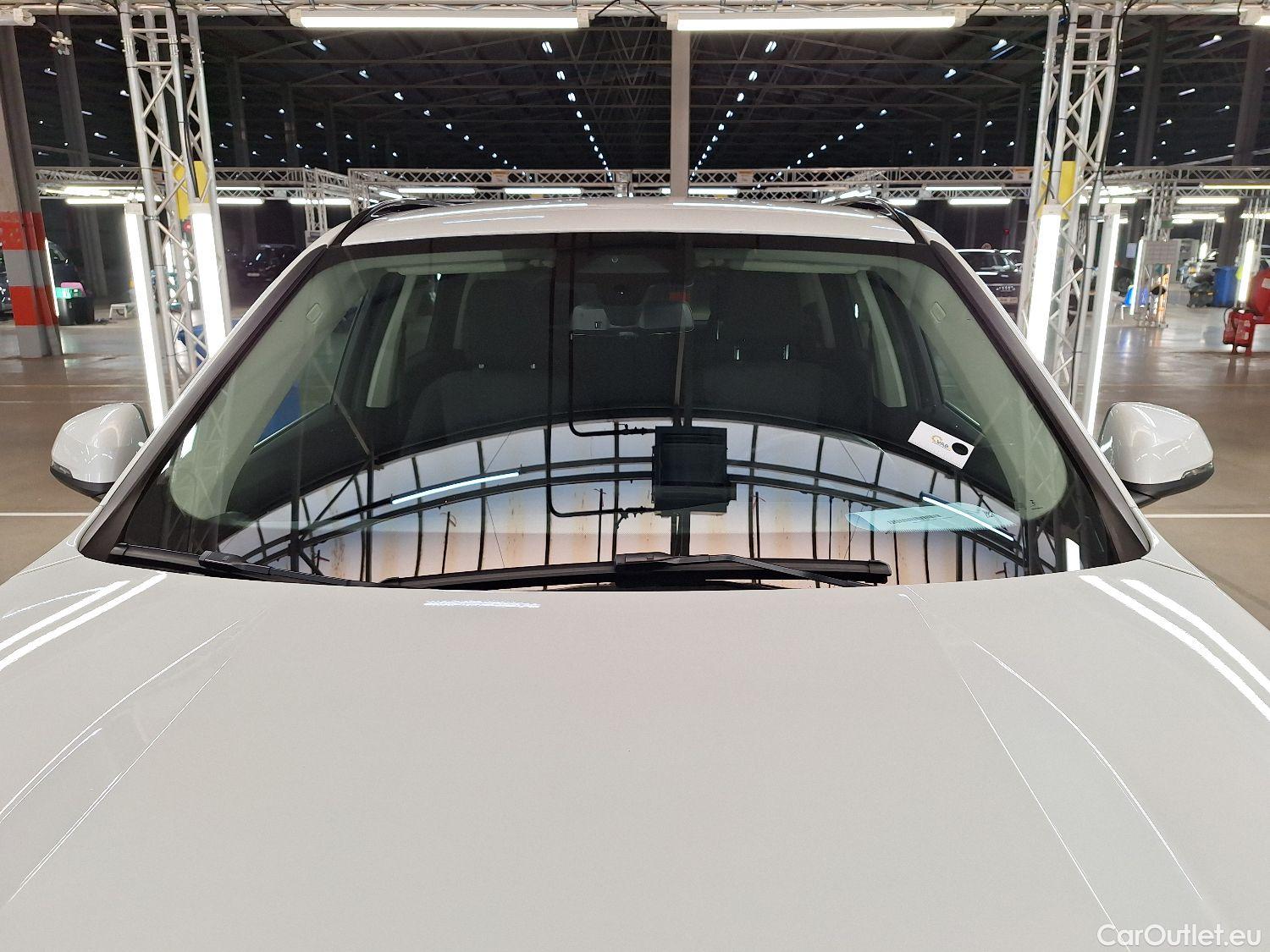  Bmw  X1 BMW,  '22, BMW  sDrive18i (100 kW) 5d #1