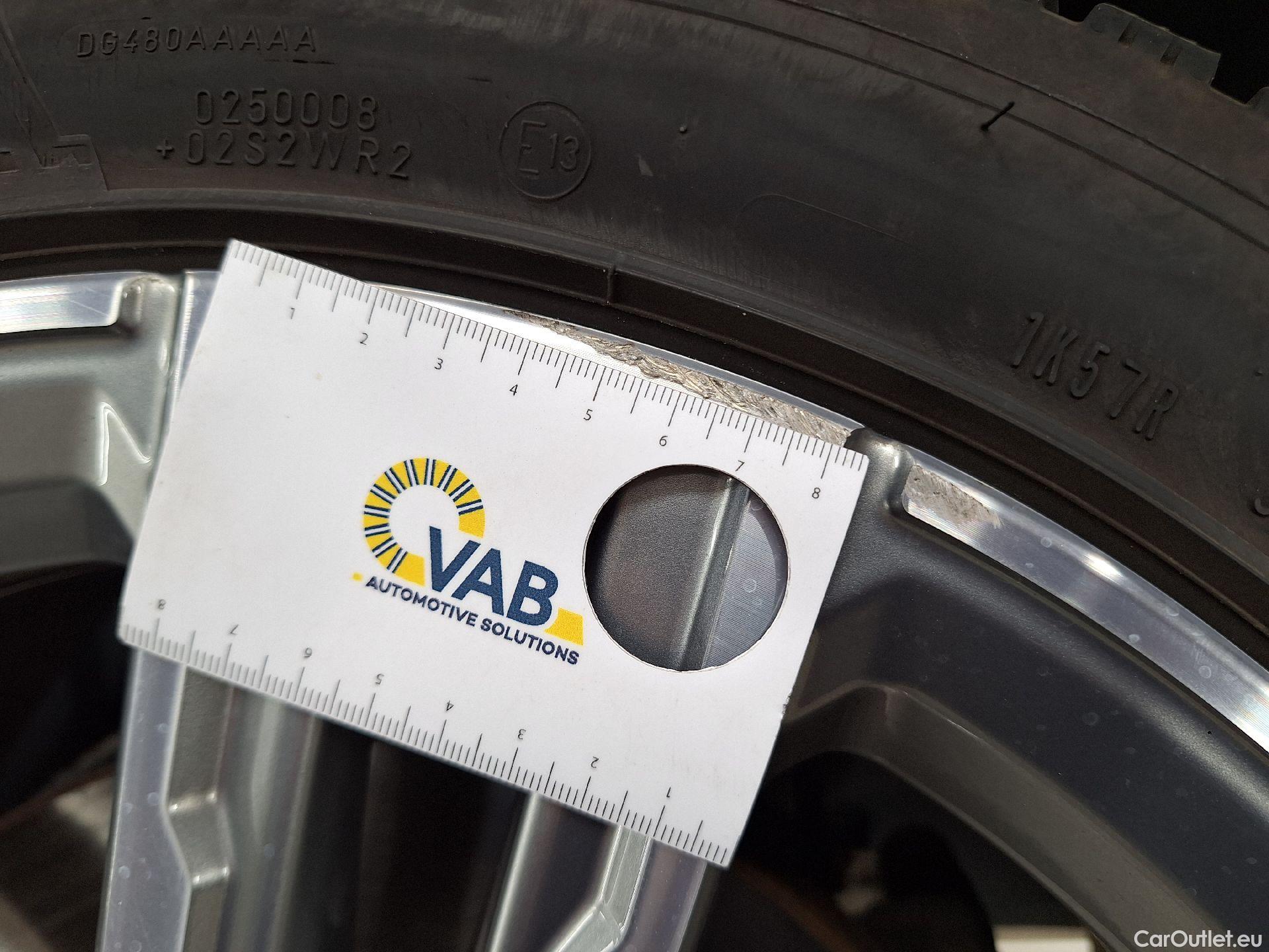  Bmw  Serie 1 BMW, 1-serie '19, BMW 1 Reeks Hatch 116d (85 kW) 5d #34