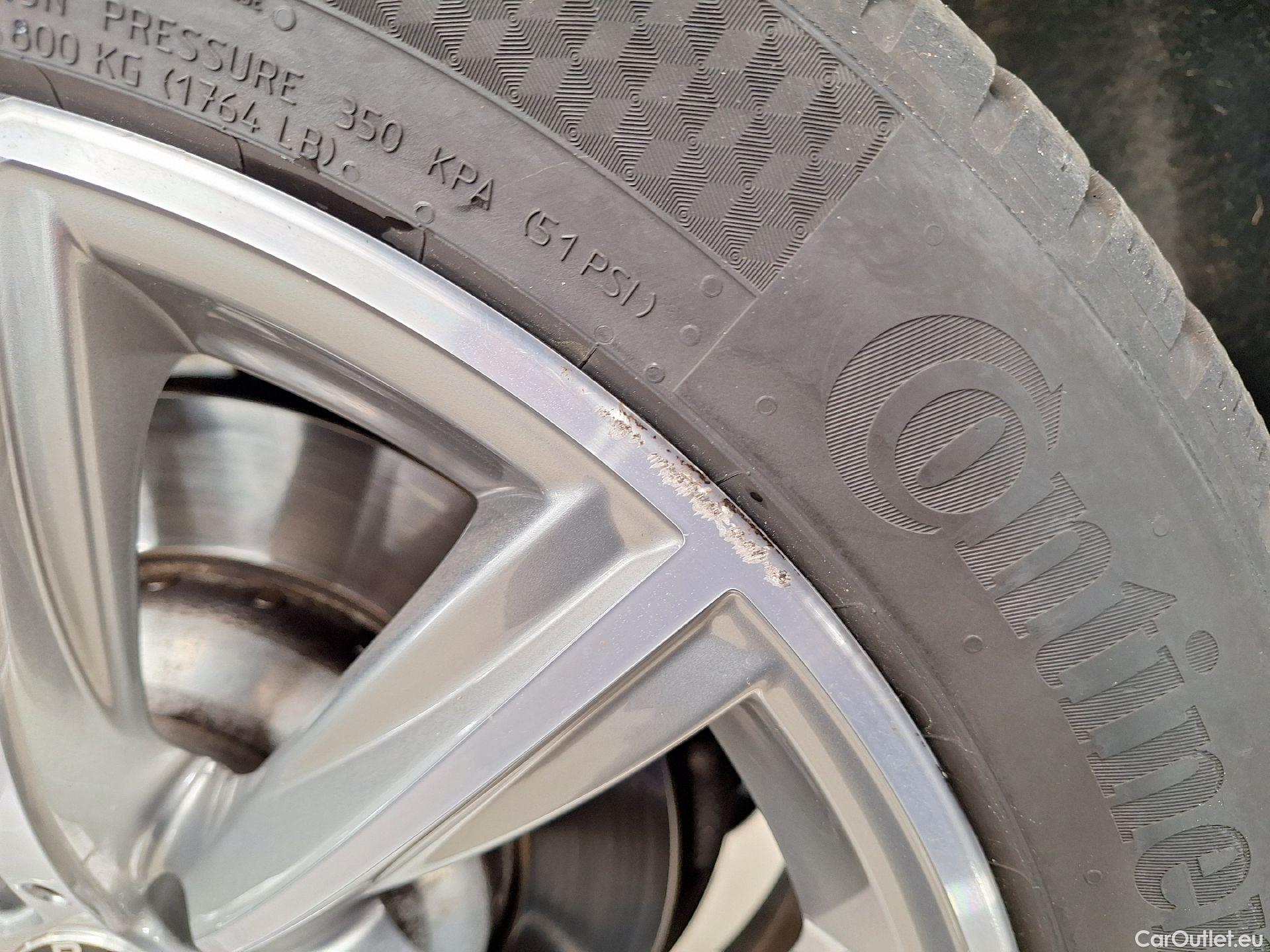  Bmw  Serie 5 BMW, 5-serie To FL'20, BMW 5 Reeks Touring 520i Aut. (120 kW) 5d #24