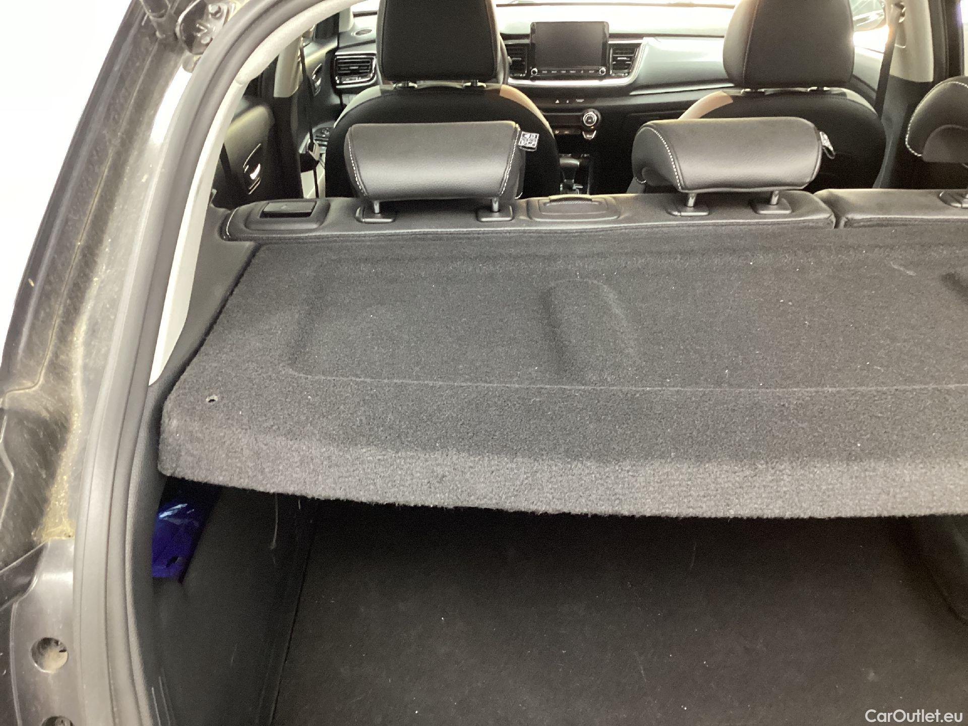  KIA  STONIC Kia,  FL'20, KIA  1.0 T 100 Inspire DCT 5d #35