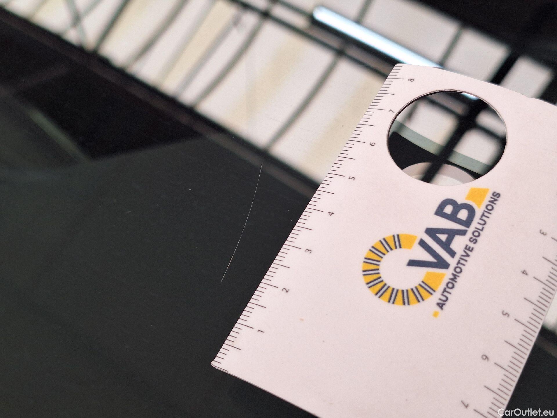  Lexus  UX Lexus,  '18, Lexus  2.0L 250H Executive Line 5d #4