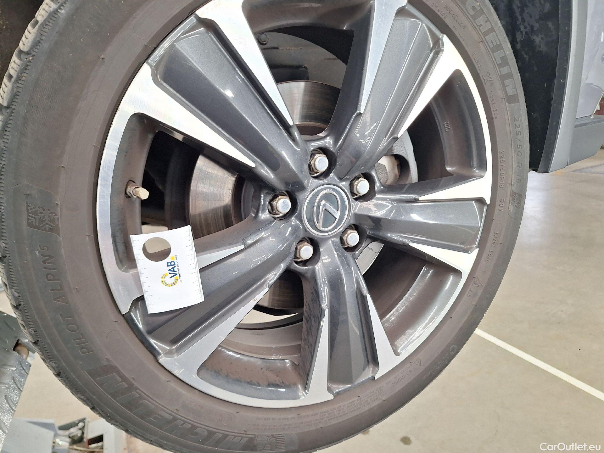  Lexus  UX Lexus,  '18, Lexus  2.0L 250H Executive Line 5d #35