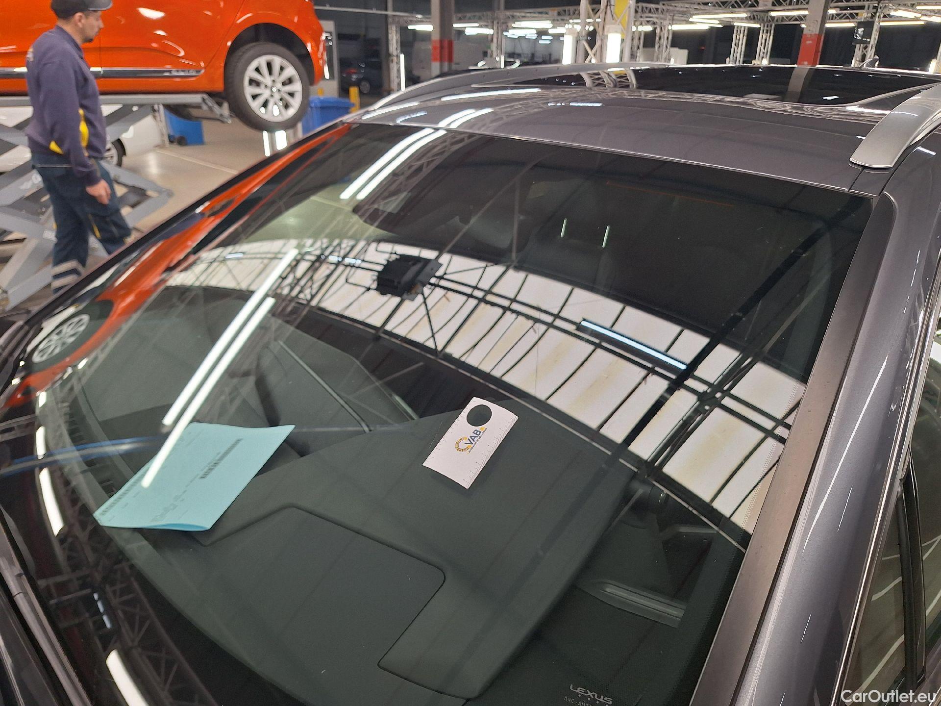  Lexus  UX Lexus,  '18, Lexus  2.0L 250H Executive Line 5d #3