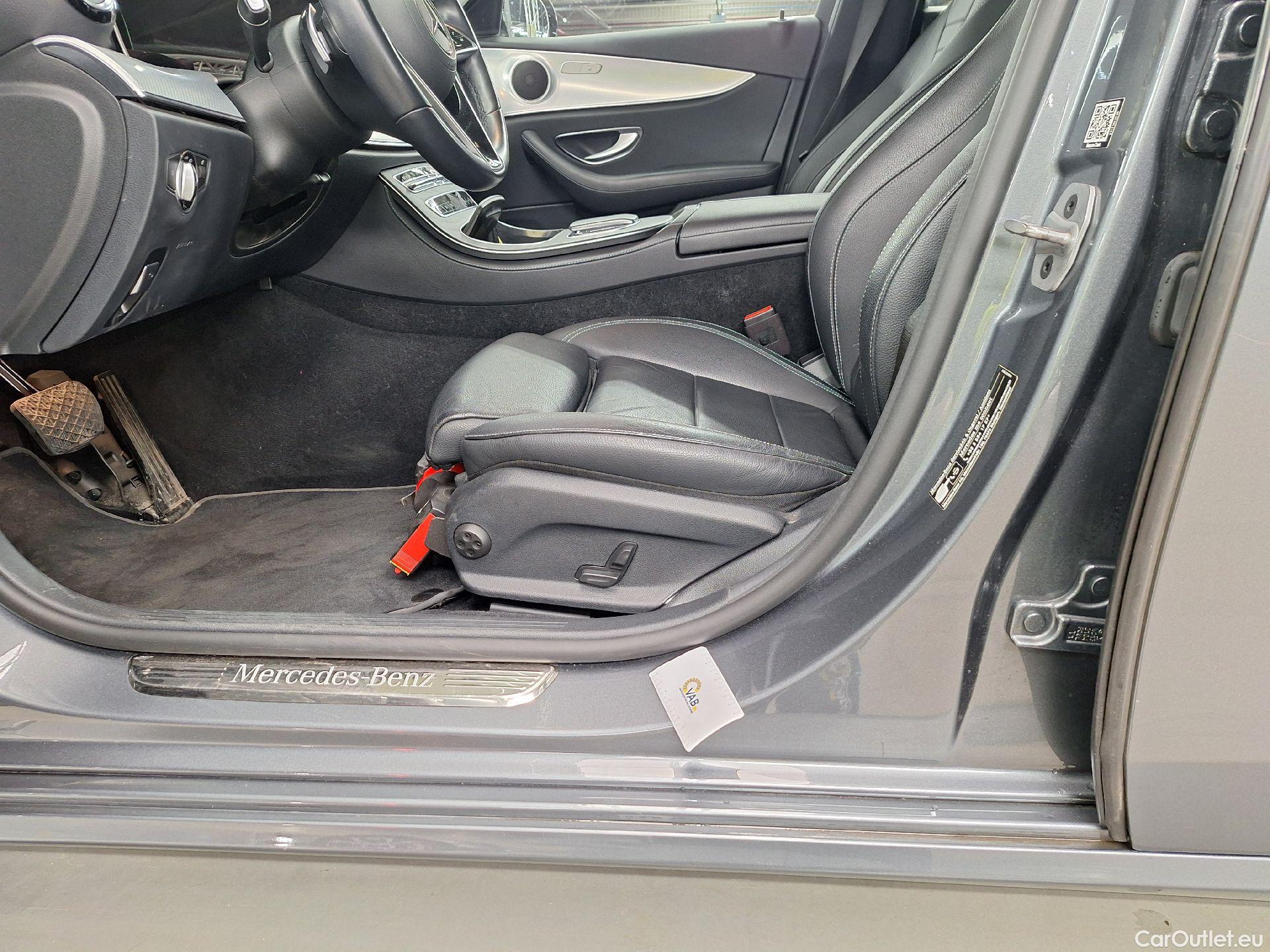  Mercedes  E-Klasse Mercedes, E-Class FL'20 PHEV, Mercedes-Benz  Berline E 300 de Business S #4
