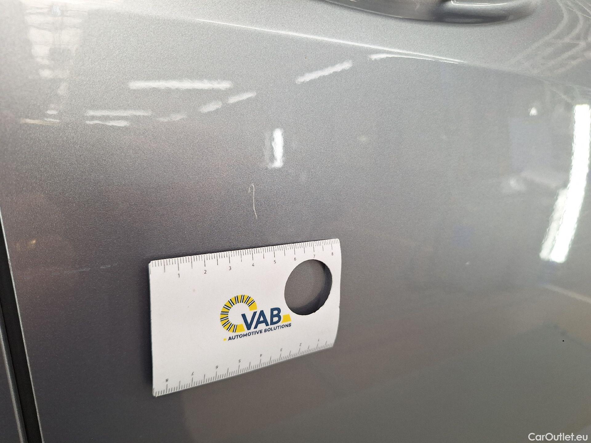  Peugeot  208 Peugeot,  '19, Peugeot  1.2 PureTech 100 EAT8 S&S GT 5d #39