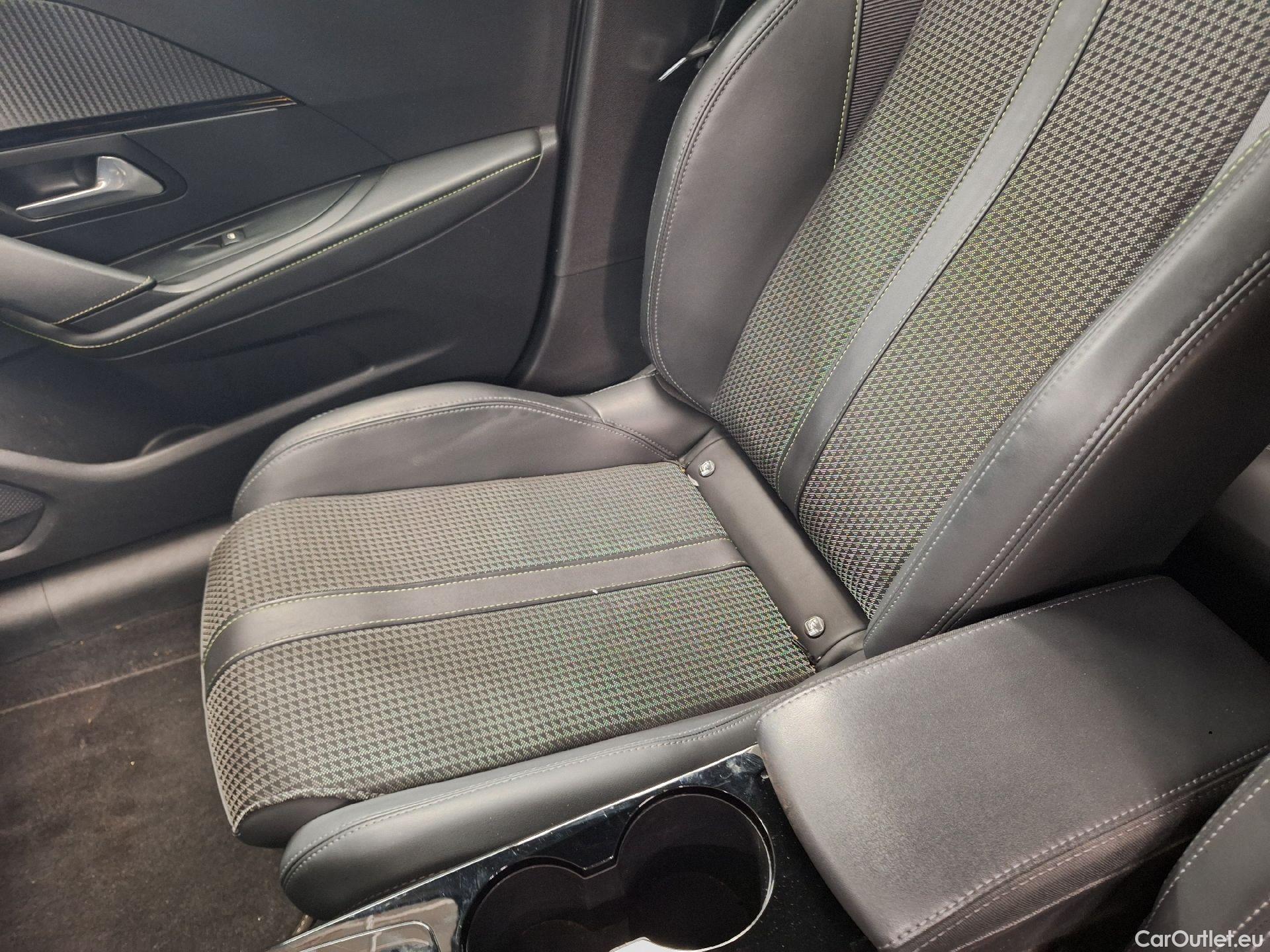  Peugeot  208 Peugeot,  '19, Peugeot  1.2 PureTech 100 EAT8 S&S GT 5d #7