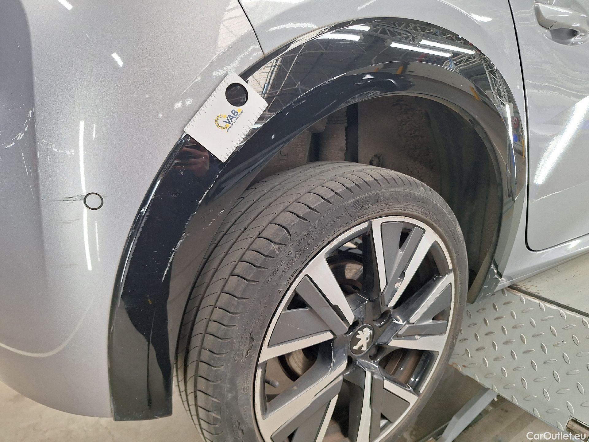  Peugeot  208 Peugeot,  '19, Peugeot  1.2 PureTech 100 EAT8 S&S GT 5d #34