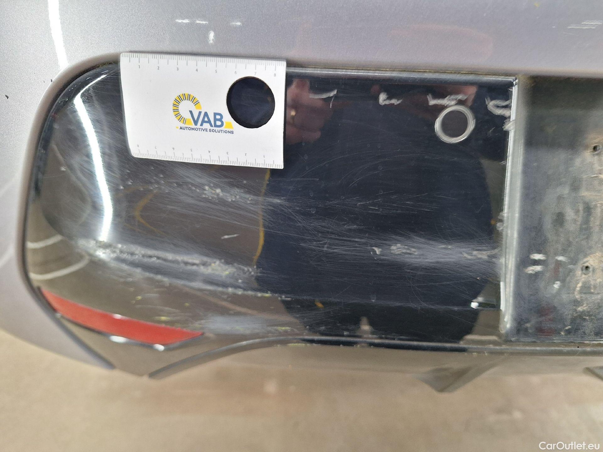  Peugeot  208 Peugeot,  '19, Peugeot  1.2 PureTech 100 EAT8 S&S GT 5d #33