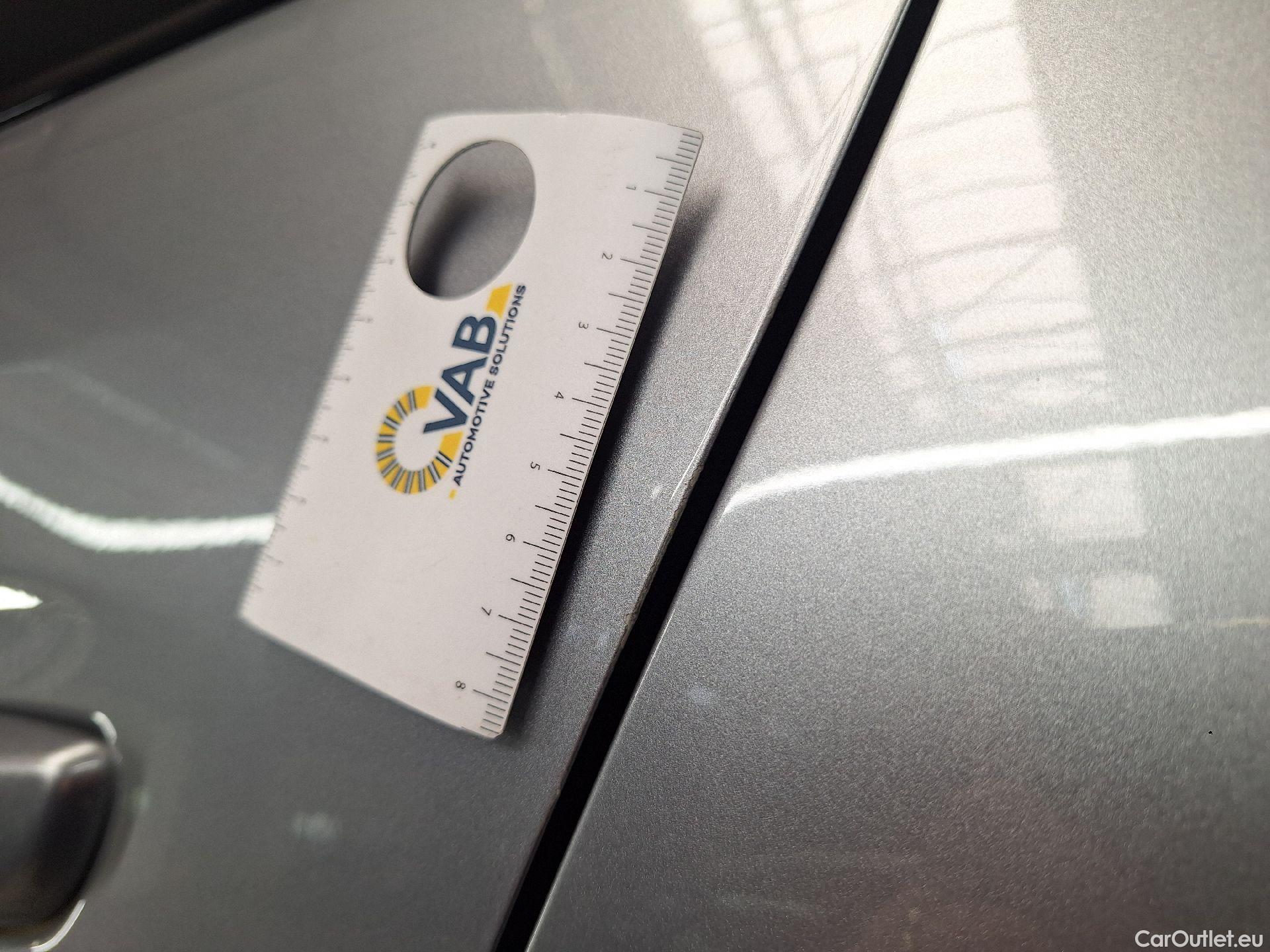  Peugeot  208 Peugeot,  '19, Peugeot  1.2 PureTech 100 EAT8 S&S GT 5d #26