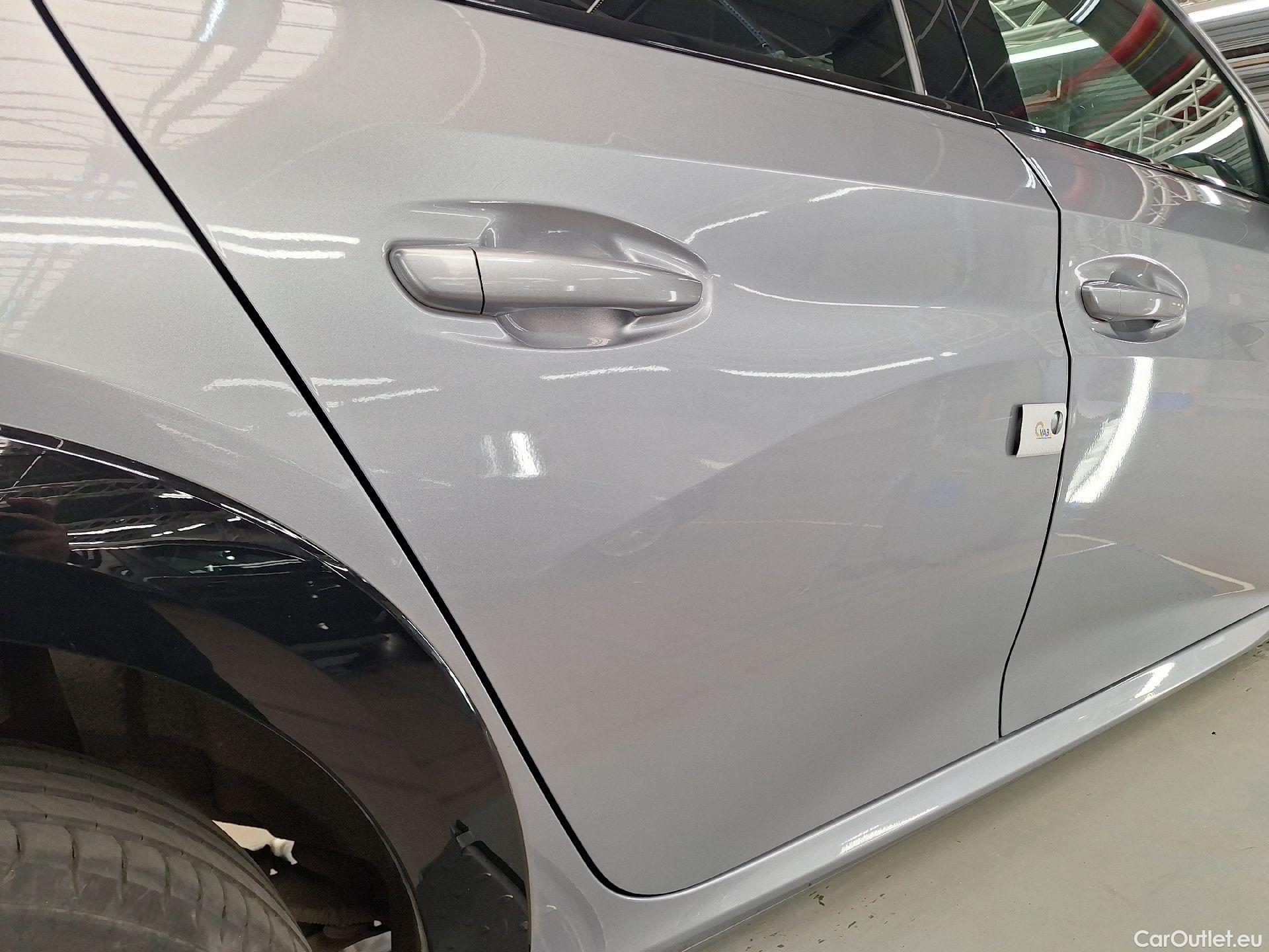  Peugeot  208 Peugeot,  '19, Peugeot  1.2 PureTech 100 EAT8 S&S GT 5d #36