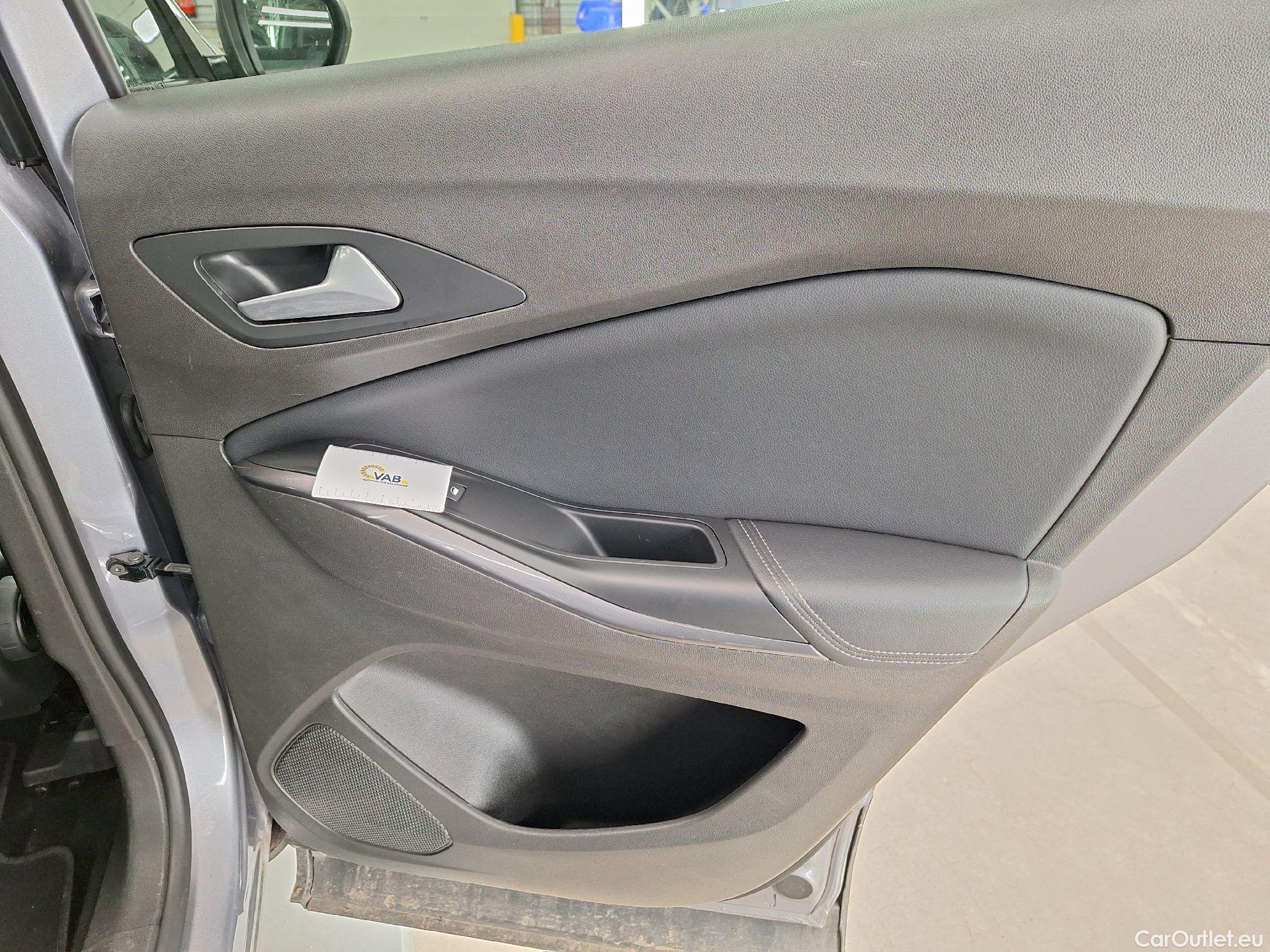  Opel   Grandland X Opel, '17, Opel 1.5 Turbo ECOTEC D S/S AT8 Innova #40