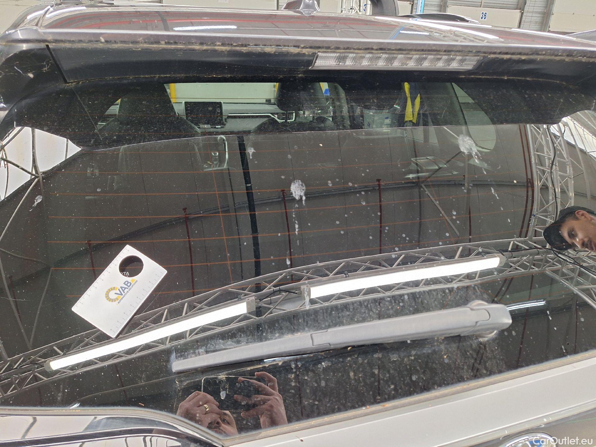  Toyota  RAV4 Toyota,  '18, Toyota  2.5 VVT-i Hybrid Premium Plus 4x4 E-CV #15