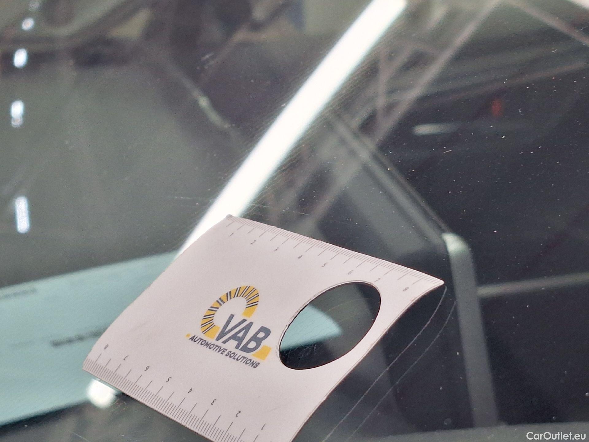  Toyota  RAV4 Toyota,  '18, Toyota  2.5 Hybrid Lithium 4x4 Premium Plus CV #7