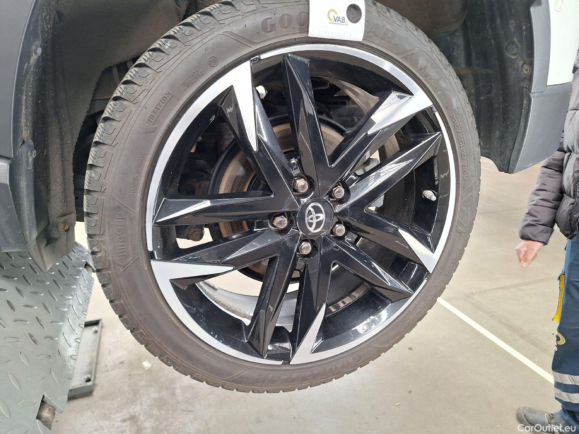  Toyota  C-HR Toyota,  '16, Toyota  1.8 VVT i-Hybrid GR Sport E-CVT 5d #14