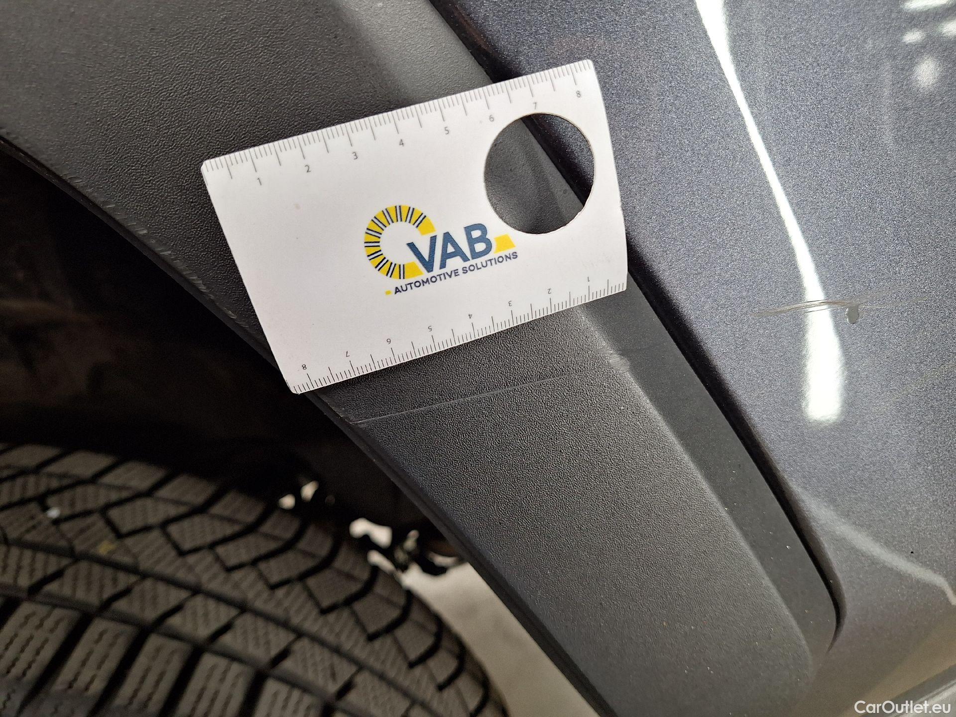  Toyota  RAV4 Toyota,  '18, Toyota  2.5 VVT-i Hybrid Premium Plus 4x4 E-CV #37