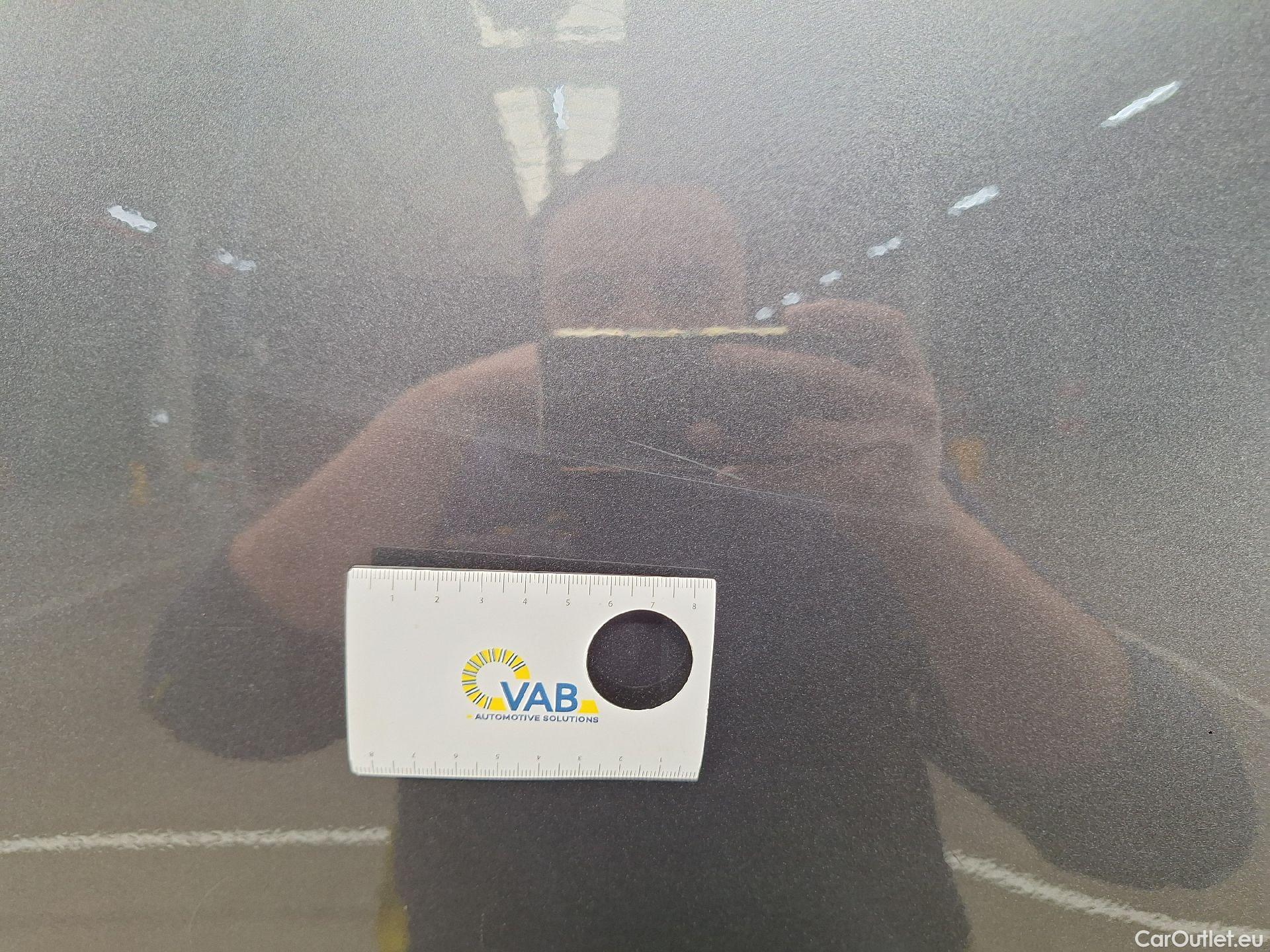  Toyota  RAV4 Toyota,  '18, Toyota  2.5 VVT-i Hybrid Premium Plus 4x4 E-CV #33