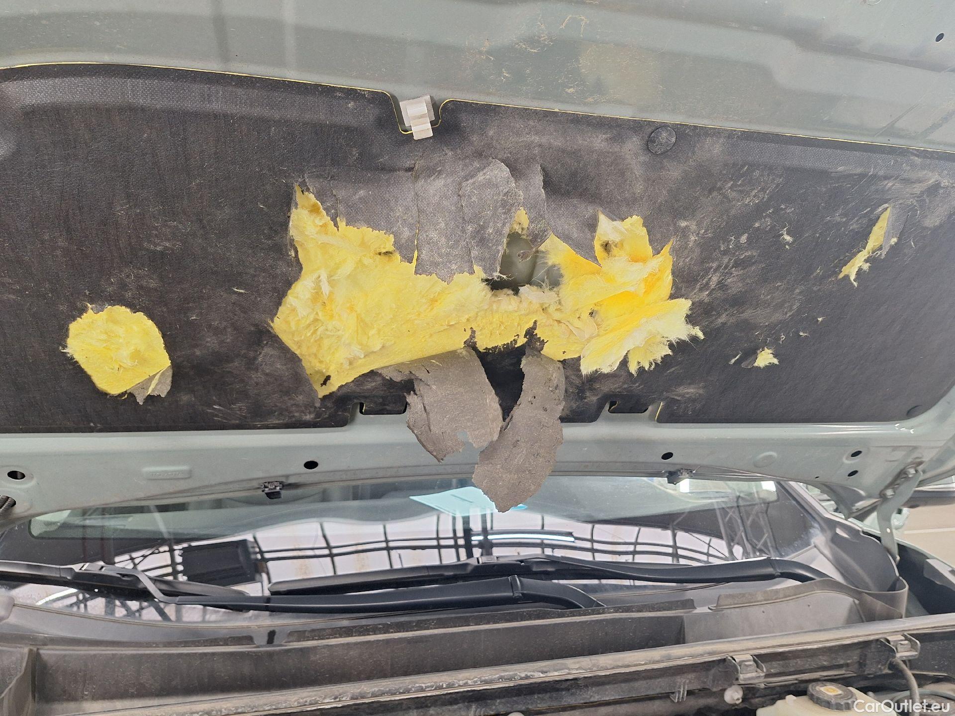  Toyota  RAV4 Toyota,  '18, Toyota  2.5 Hybrid Lithium 4x4 Premium Plus CV #2