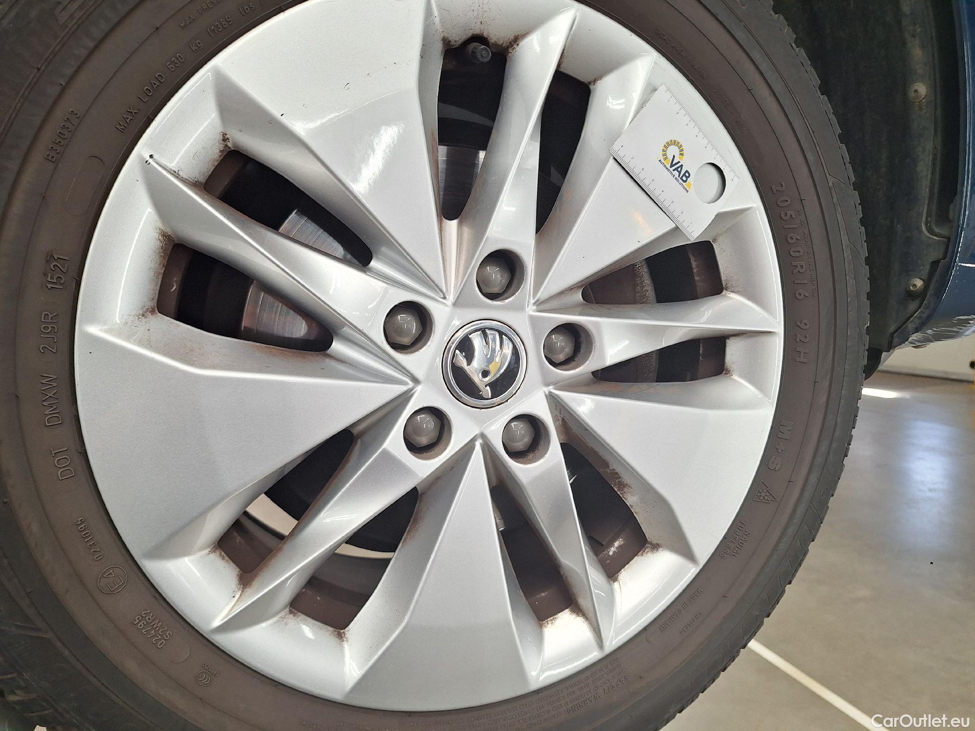  Skoda  Octavia Skoda,  Combi '20, Skoda  Combi 2.0 CRTDI 85kW Ambition 5d #49