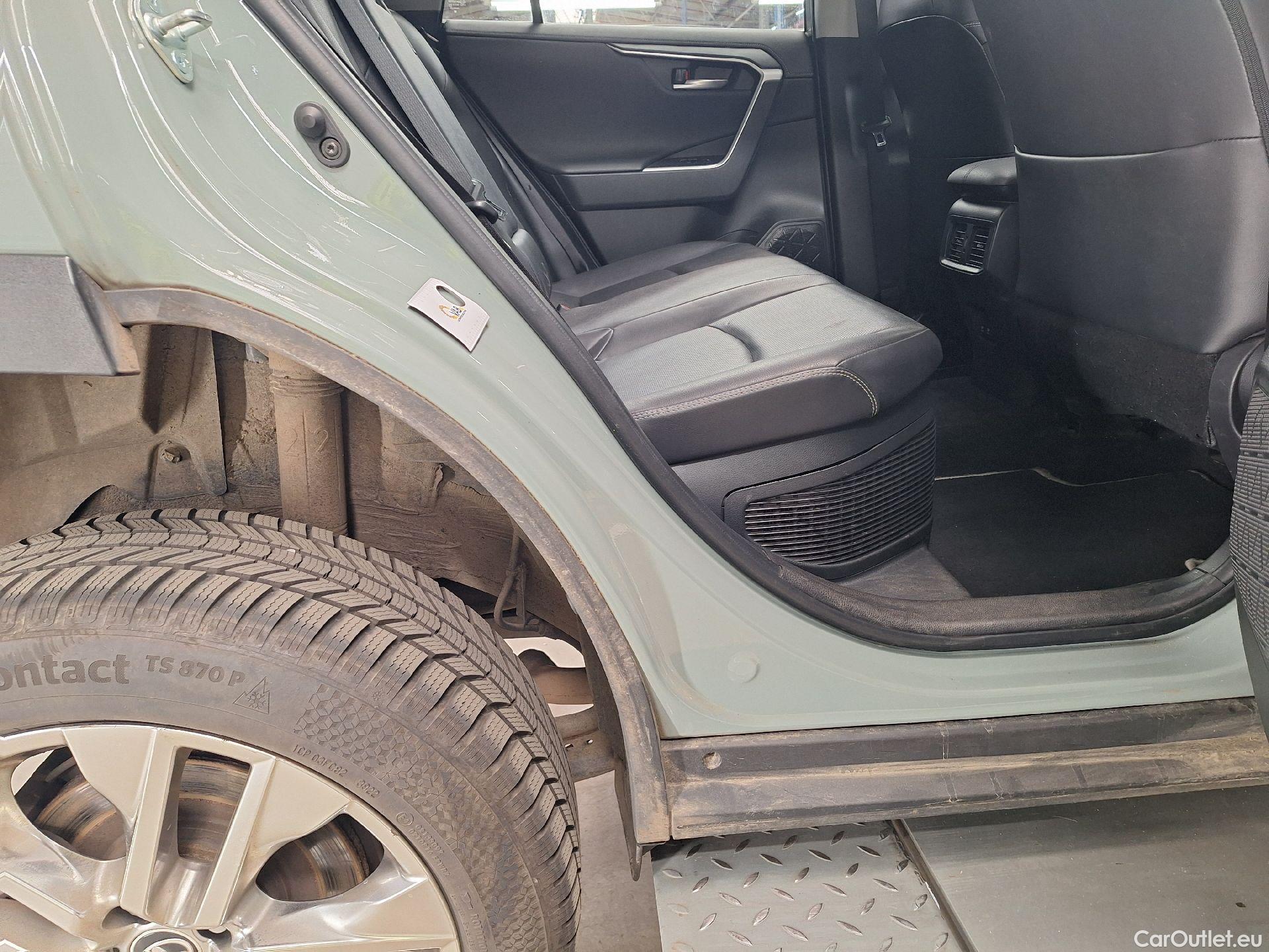  Toyota  RAV4 Toyota,  '18, Toyota  2.5 Hybrid Lithium 4x4 Premium Plus CV #54