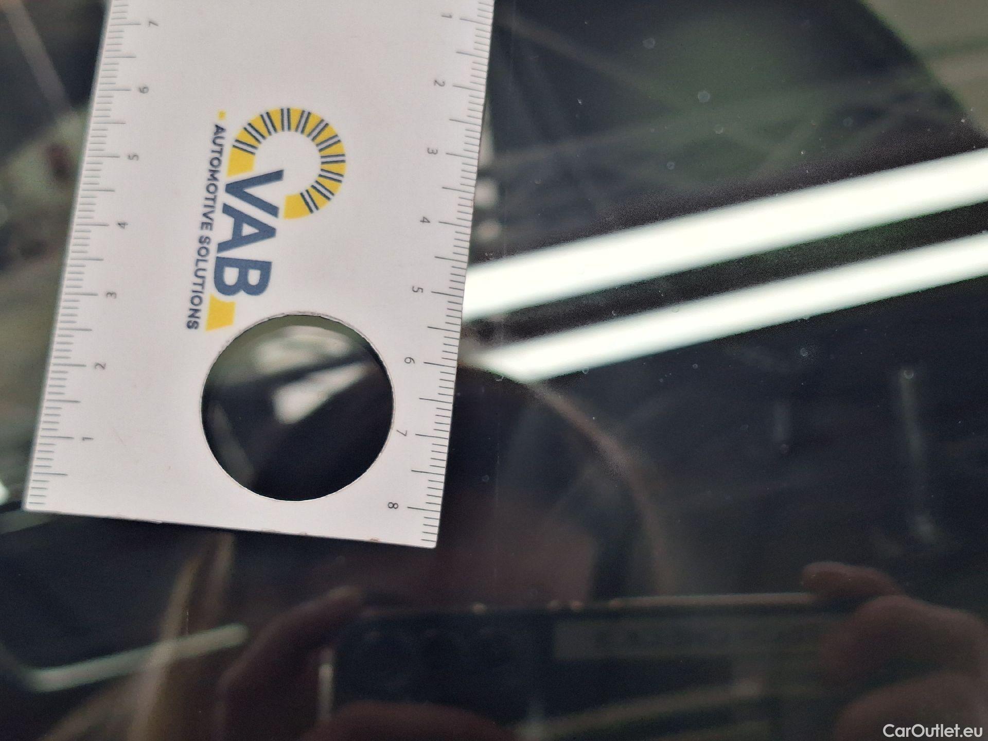  Toyota  RAV4 Toyota,  '18, Toyota  2.5 Hybrid Lithium 4x4 Premium Plus CV #10