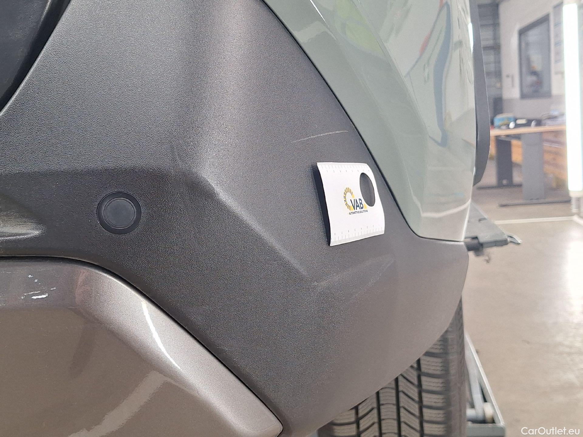  Toyota  RAV4 Toyota,  '18, Toyota  2.5 Hybrid Lithium 4x4 Premium Plus CV #46