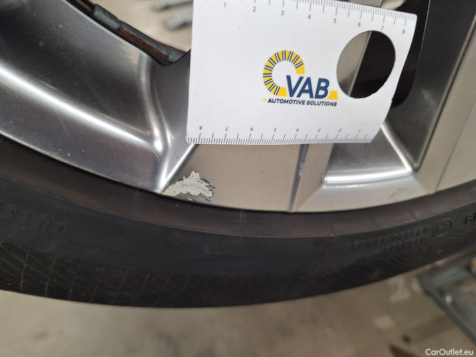  Toyota  RAV4 Toyota,  '18, Toyota  2.5 VVT-i Hybrid Premium Plus 4x4 E-CV #54