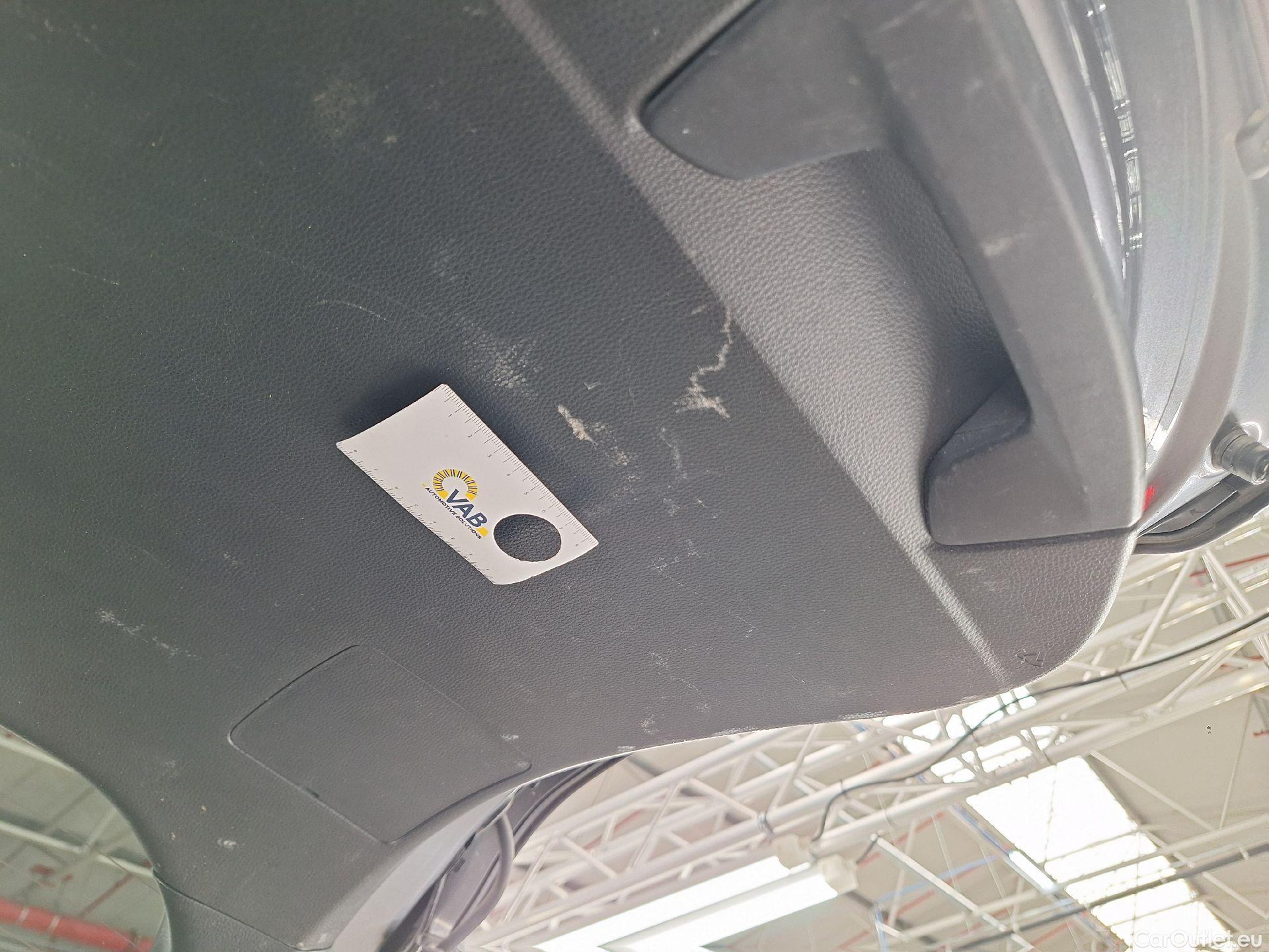  Toyota  RAV4 Toyota,  '18, Toyota  2.5 VVT-i Hybrid Premium Plus 4x4 E-CV #14