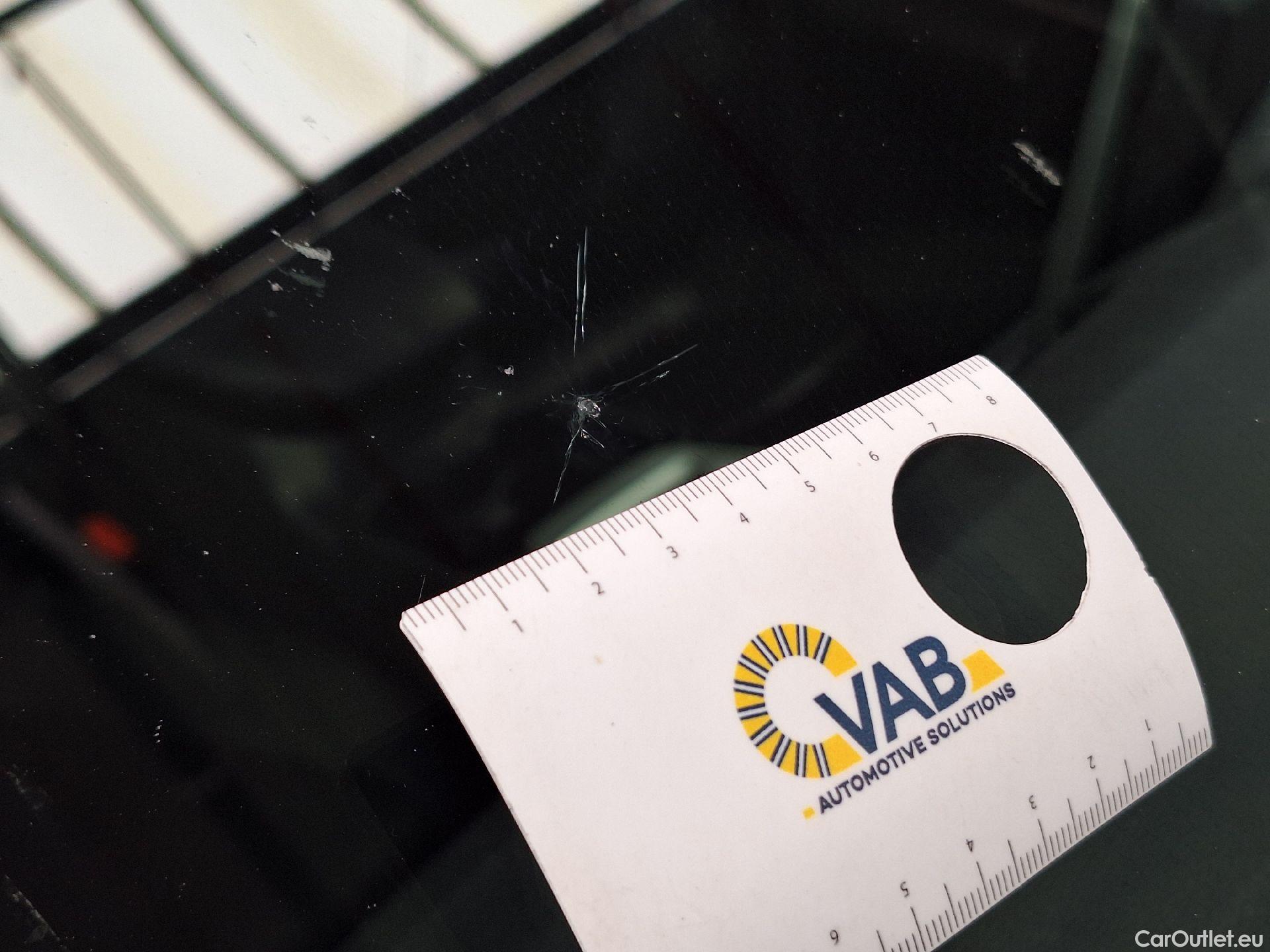  Toyota  RAV4 Toyota,  '18, Toyota  2.5 VVT-i Hybrid Premium Plus 4x4 E-CV #4