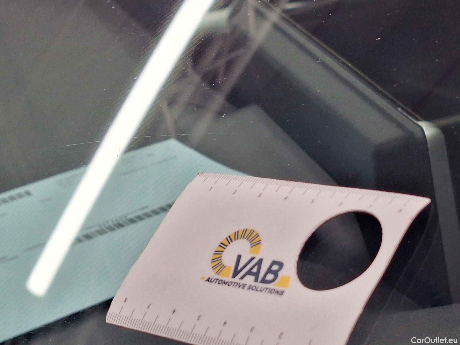  Toyota  RAV4 Toyota,  '18, Toyota  2.5 Hybrid Lithium 4x4 Premium Plus CV #8