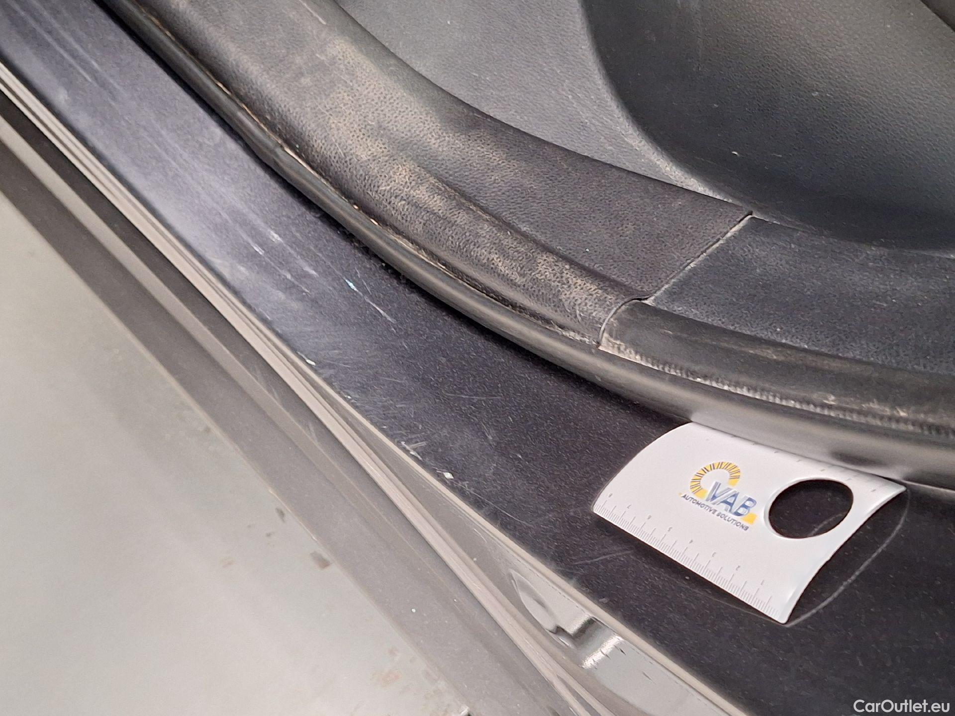  Toyota  RAV4 Toyota,  '18, Toyota  2.5 VVT-i Hybrid Premium Plus 4x4 E-CV #12