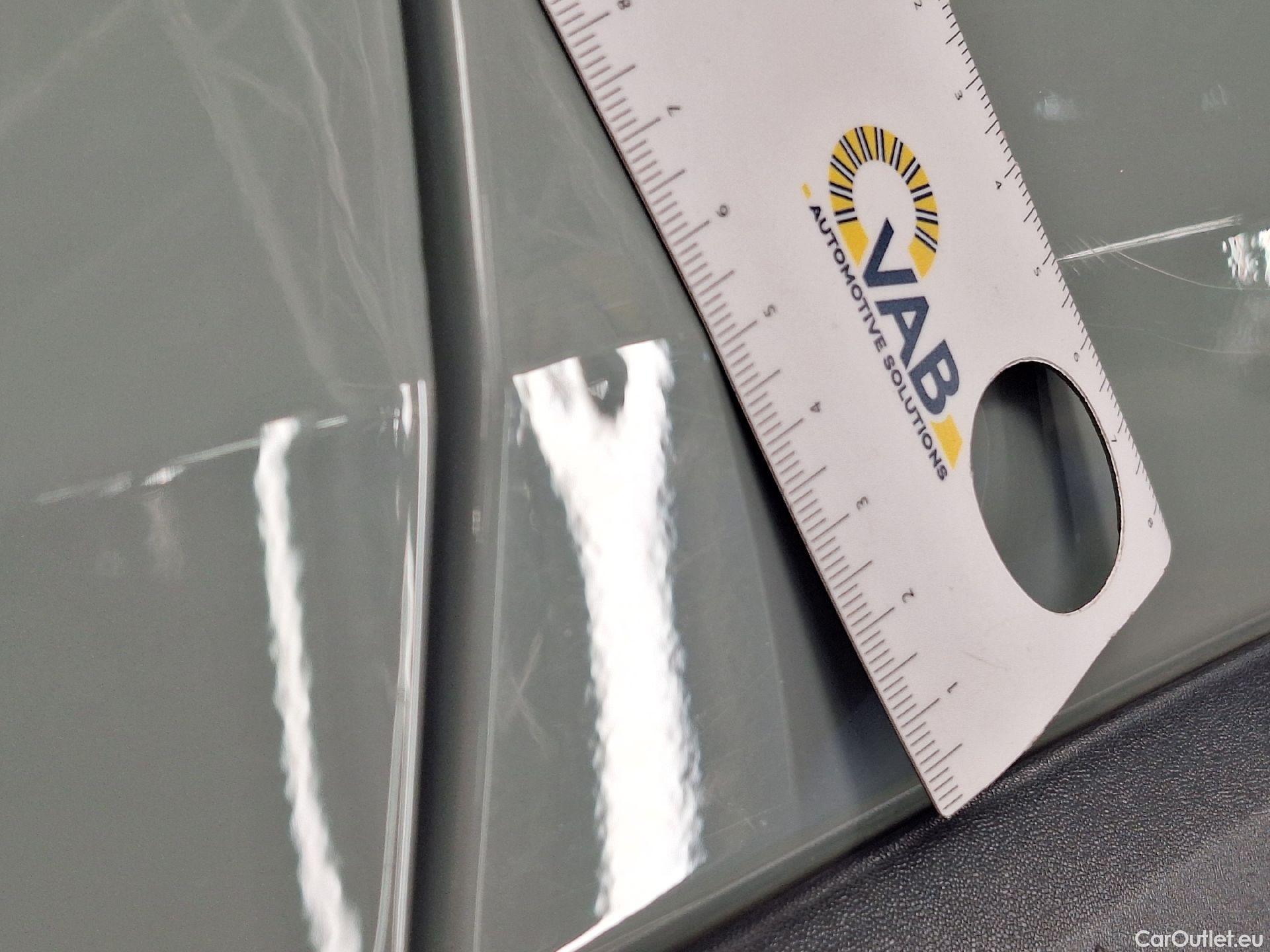  Toyota  RAV4 Toyota,  '18, Toyota  2.5 Hybrid Lithium 4x4 Premium Plus CV #41