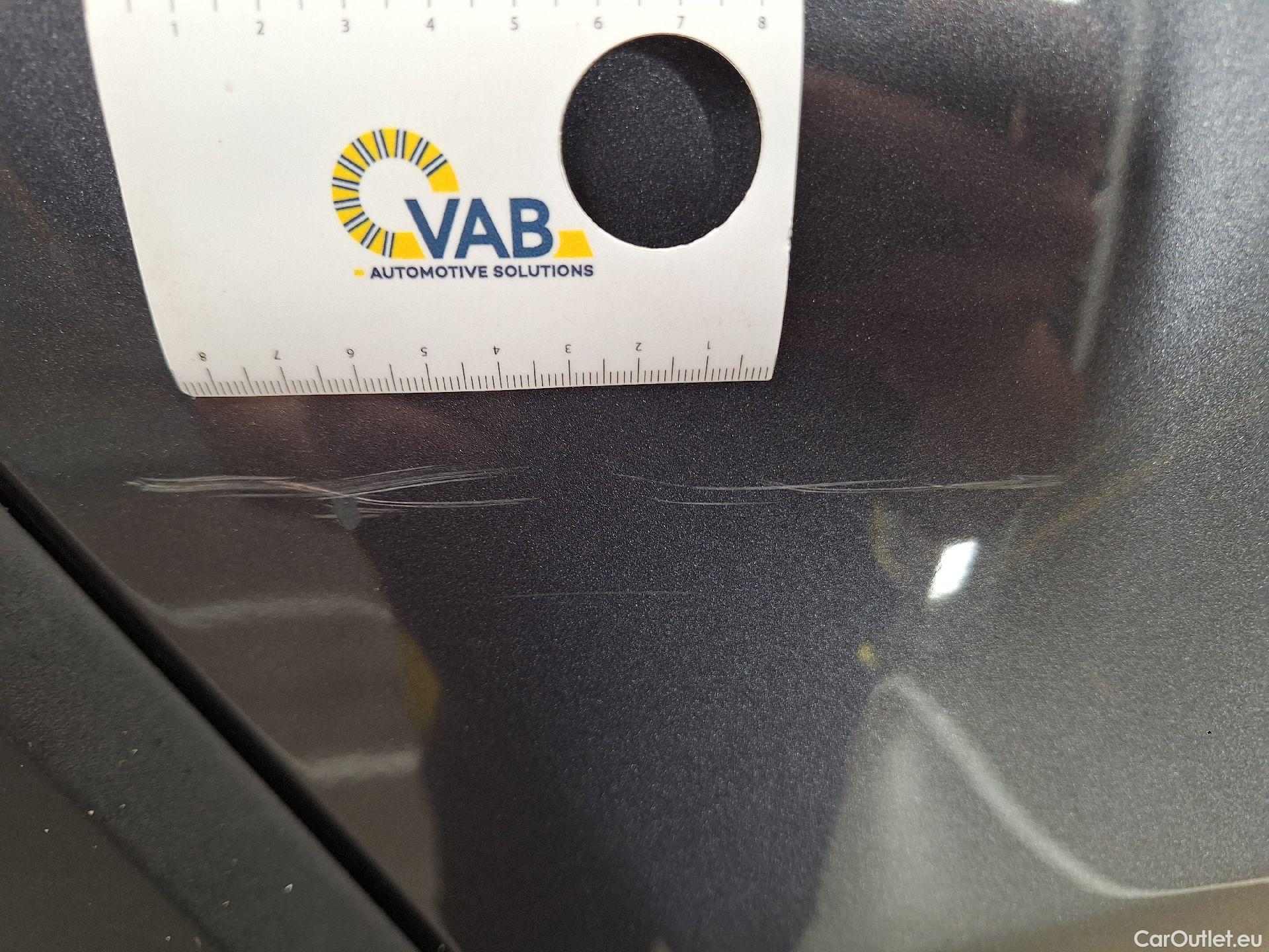  Toyota  RAV4 Toyota,  '18, Toyota  2.5 VVT-i Hybrid Premium Plus 4x4 E-CV #40