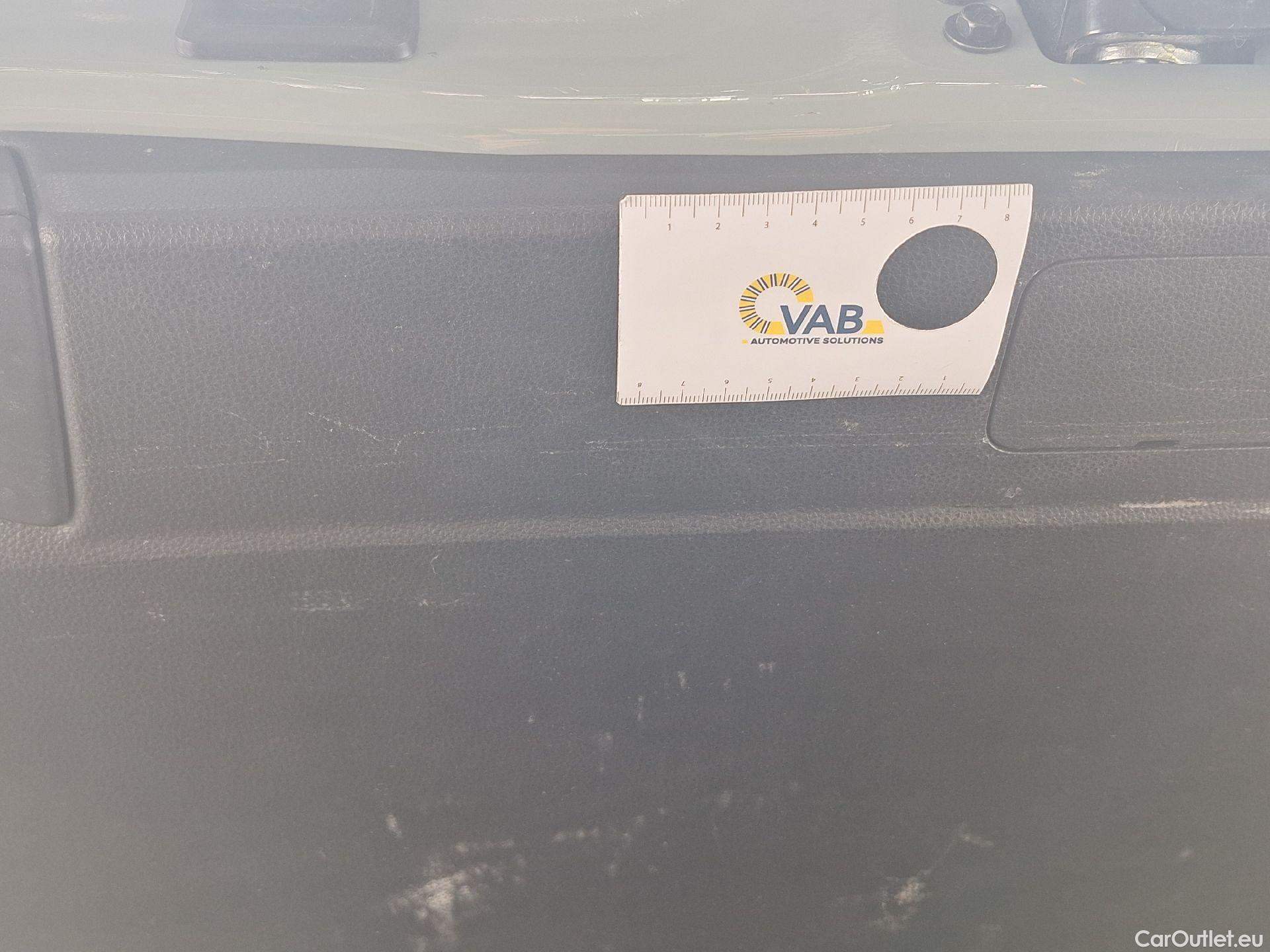  Toyota  RAV4 Toyota,  '18, Toyota  2.5 Hybrid Lithium 4x4 Premium Plus CV #13