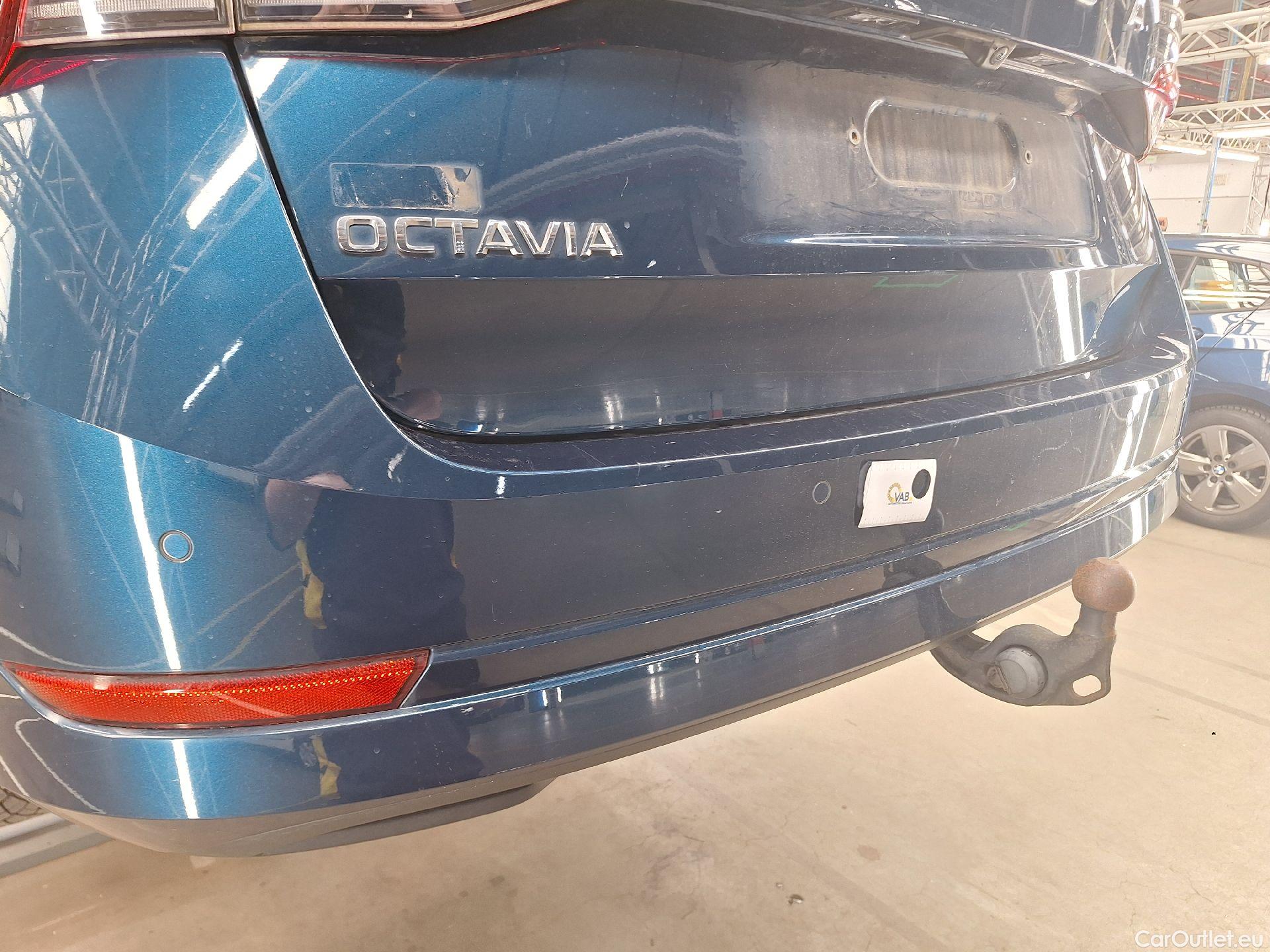  Skoda  Octavia Skoda,  Combi '20, Skoda  Combi 2.0 CRTDI 85kW Ambition 5d #25