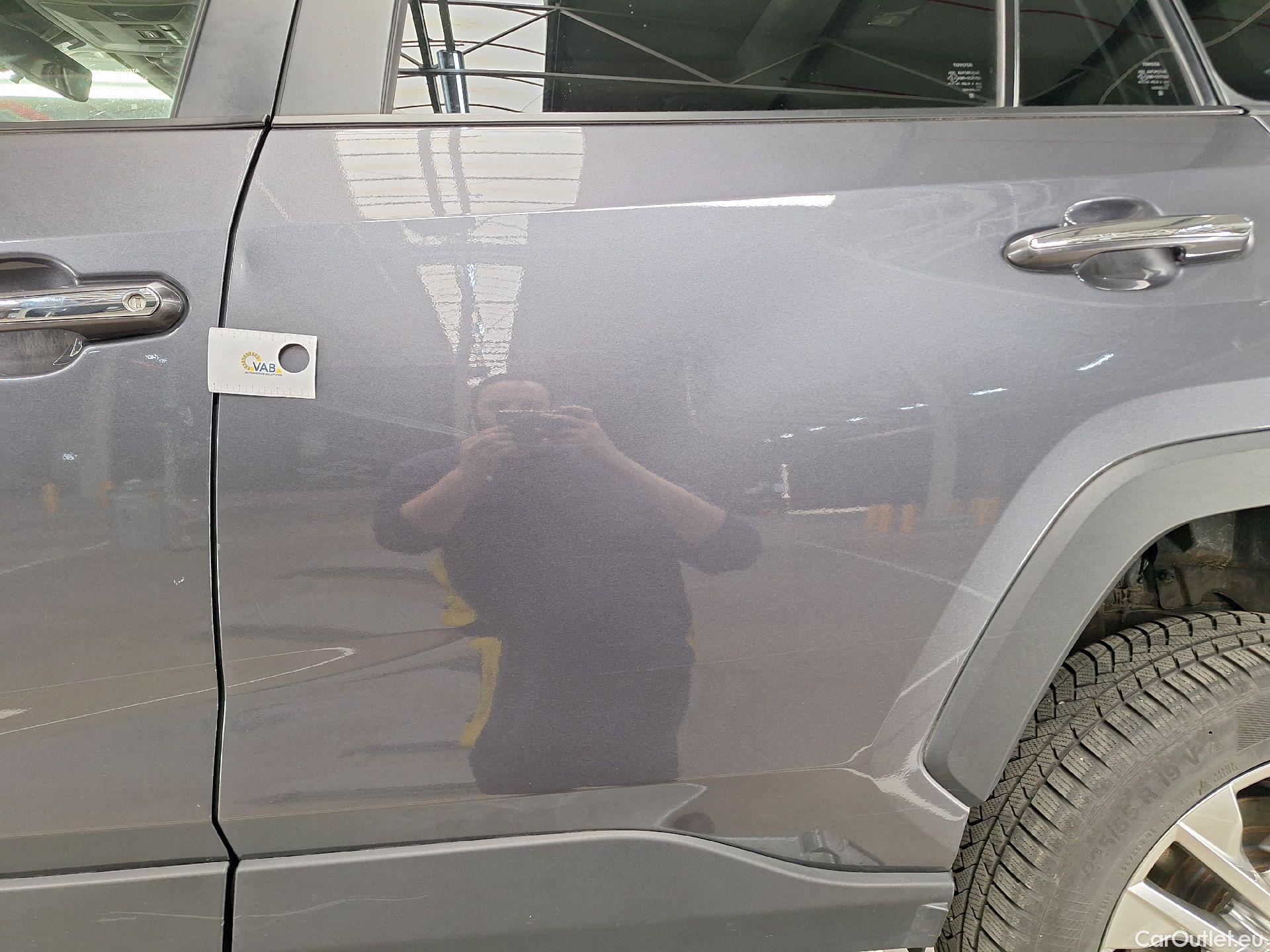  Toyota  RAV4 Toyota,  '18, Toyota  2.5 VVT-i Hybrid Premium Plus 4x4 E-CV #31