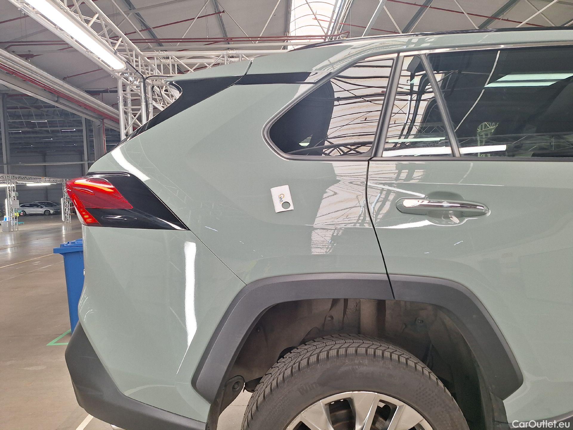  Toyota  RAV4 Toyota,  '18, Toyota  2.5 Hybrid Lithium 4x4 Premium Plus CV #48