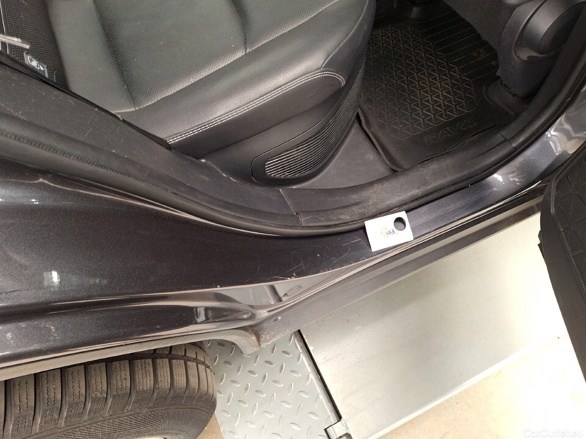  Toyota  RAV4 Toyota,  '18, Toyota  2.5 VVT-i Hybrid Premium Plus 4x4 E-CV #21