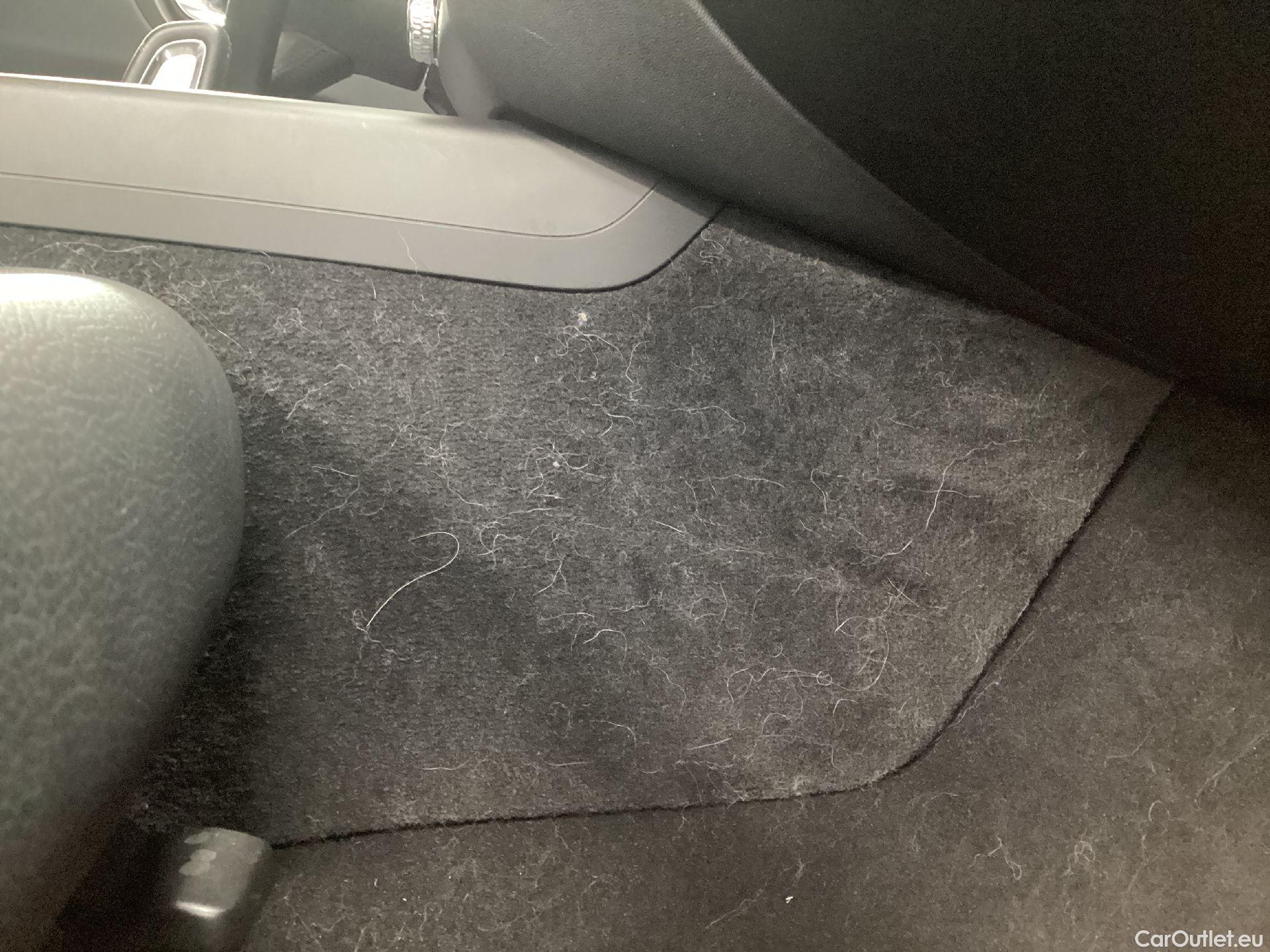  Volvo  XC60 Volvo,  '17, Volvo  B4 P Geartronic Momentum Pro 5d #59