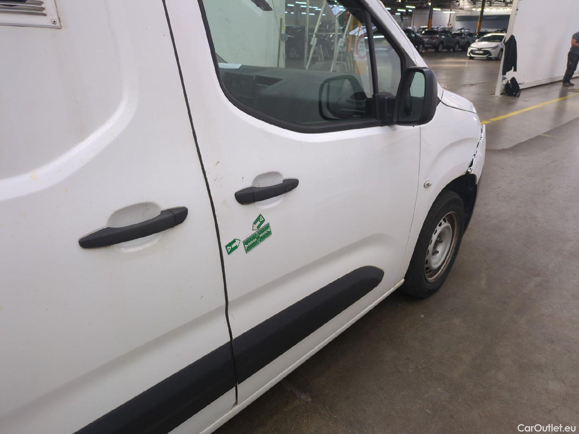  Citroen  Berlingo  Fourgon Control M 650 1.2 PureTech 110CV BVM6 E6d #104