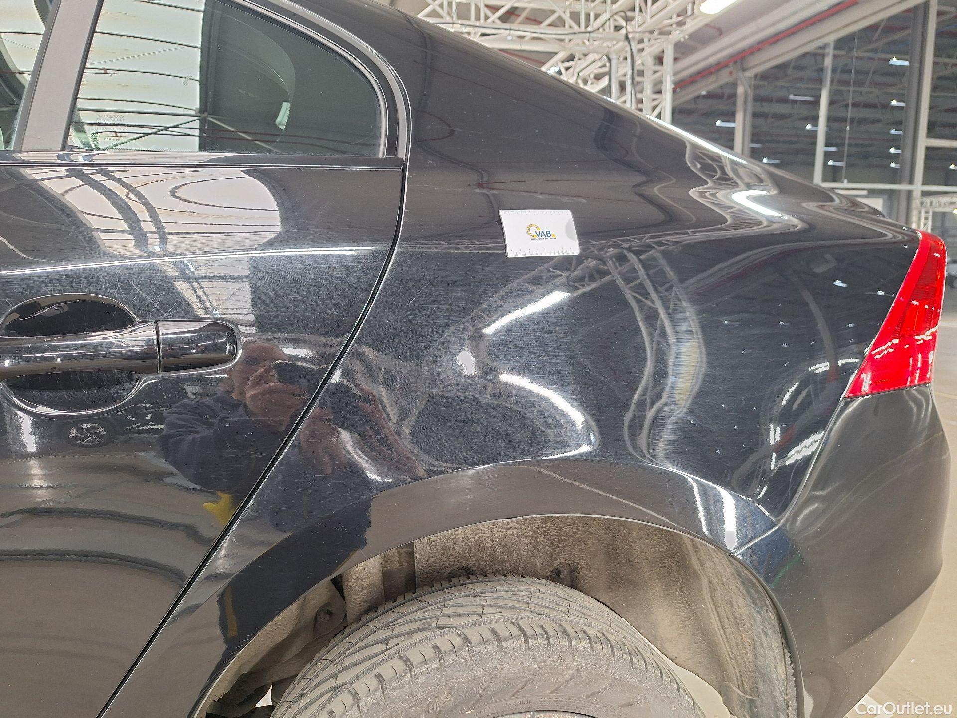  Volvo  S60 Volvo,  '10, Volvo  D2 Dynamic Edition 4d #23