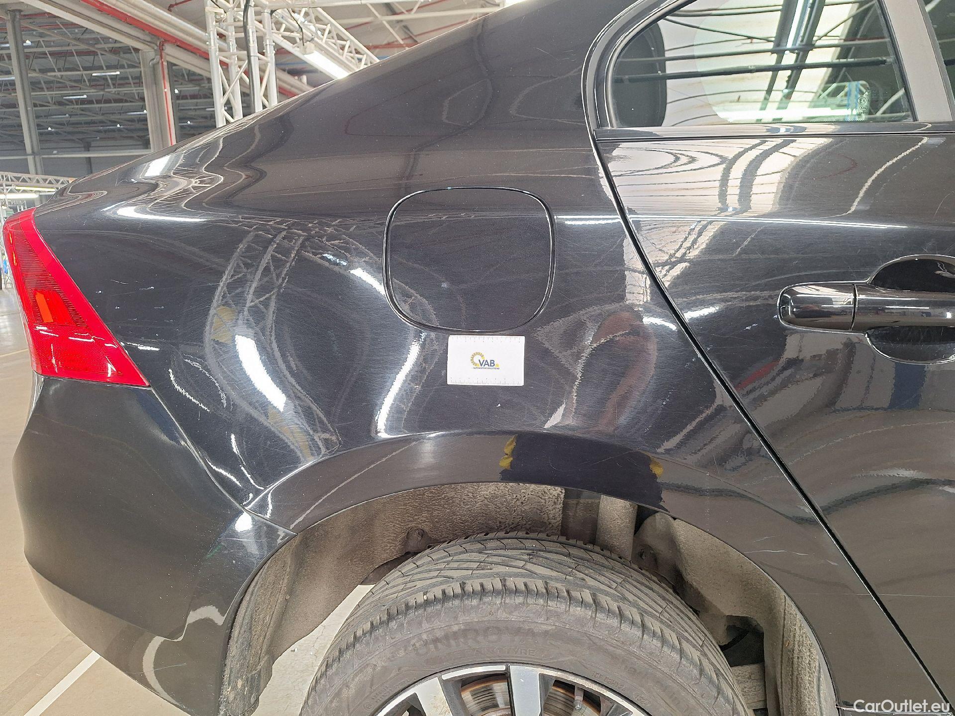  Volvo  S60 Volvo,  '10, Volvo  D2 Dynamic Edition 4d #38