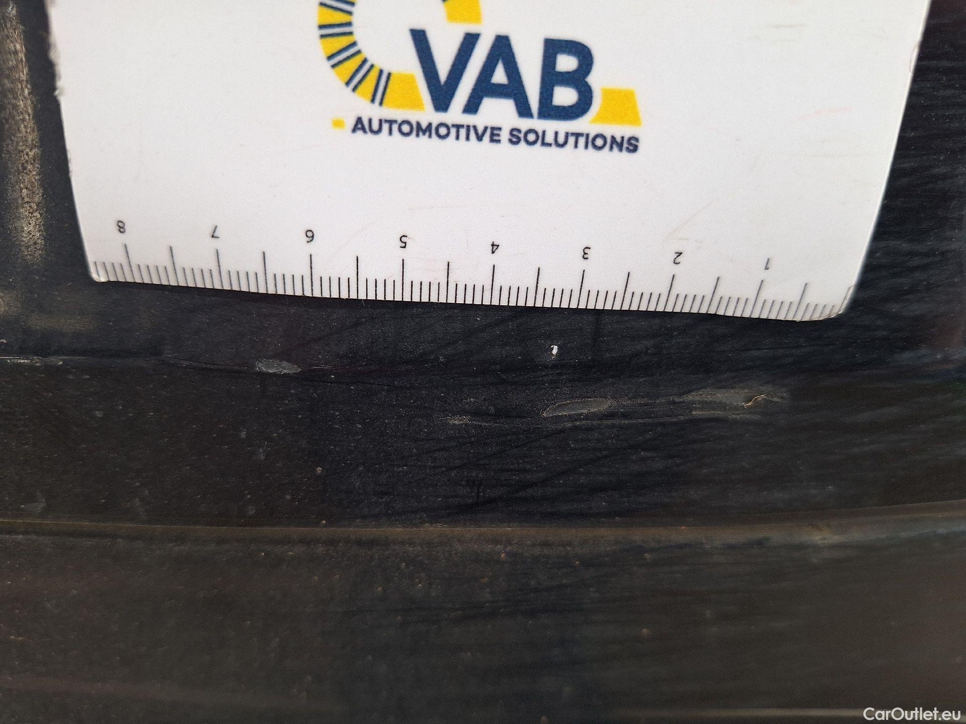  Volvo  S60 Volvo,  '10, Volvo  D2 Dynamic Edition 4d #36