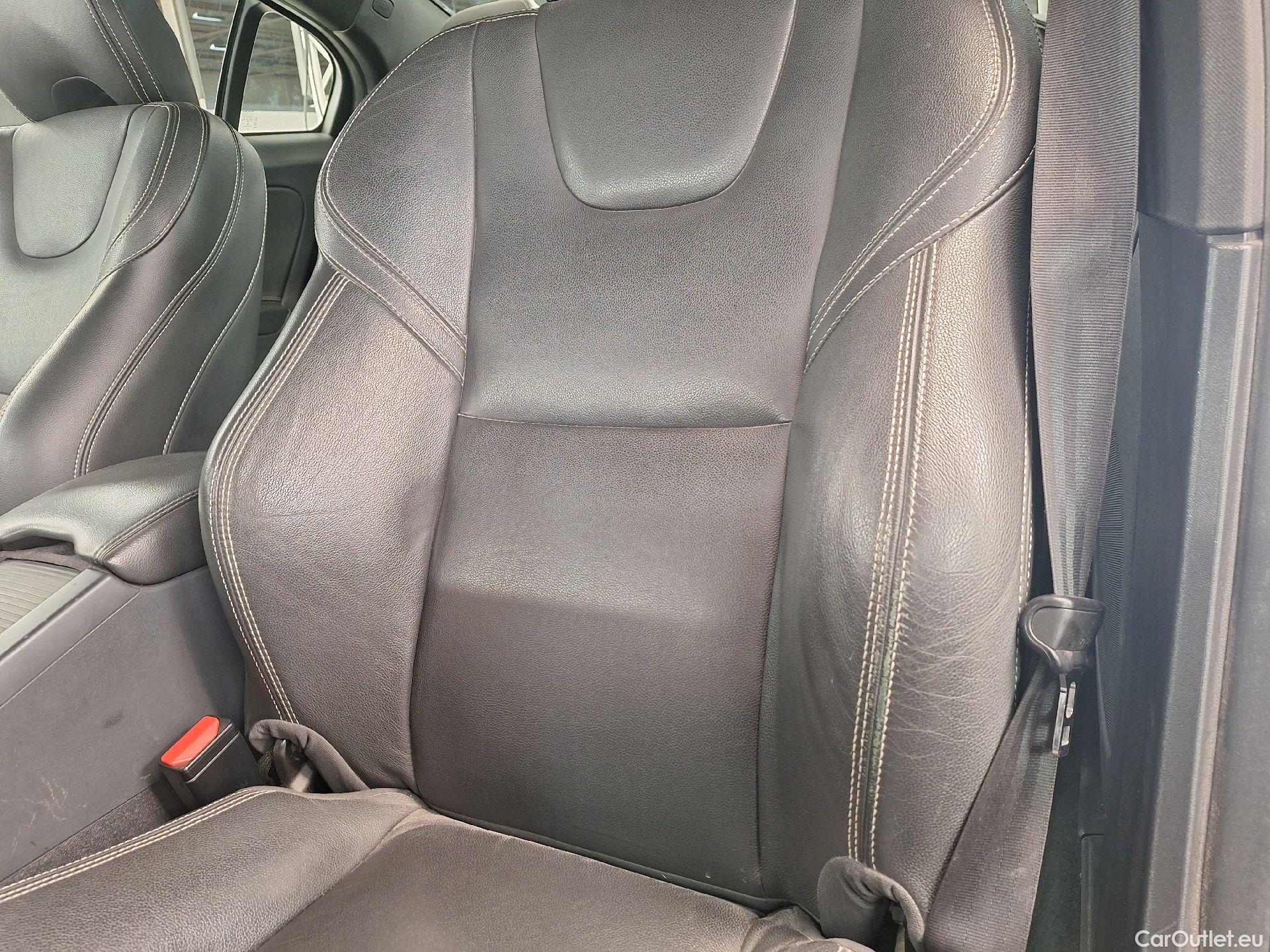  Volvo  S60 Volvo,  '10, Volvo  D2 Dynamic Edition 4d #18