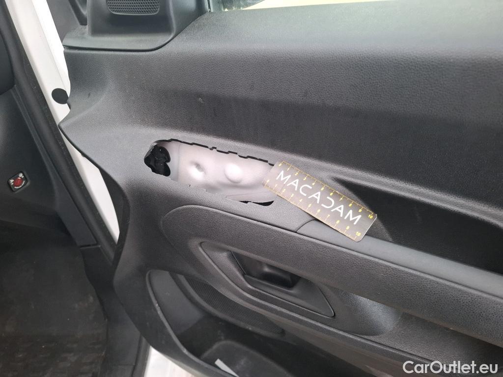  Citroen  Berlingo  Fourgon Worker M 1000 1.2 PureTech 130CV BVA8 E6d #19