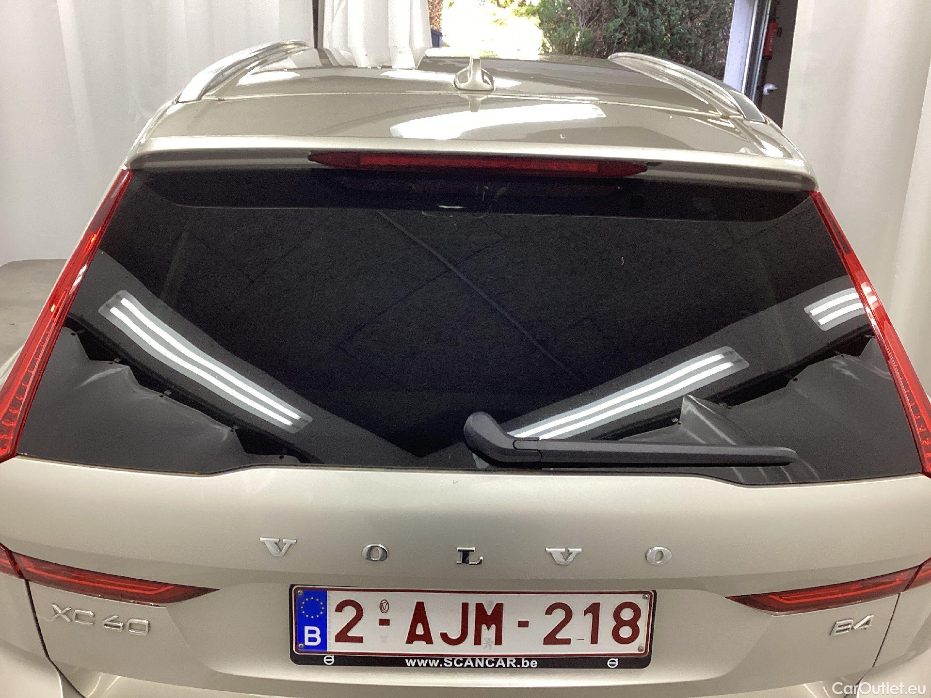  Volvo  XC60 Volvo,  '17, Volvo  B4 P Geartronic Momentum Pro 5d #35