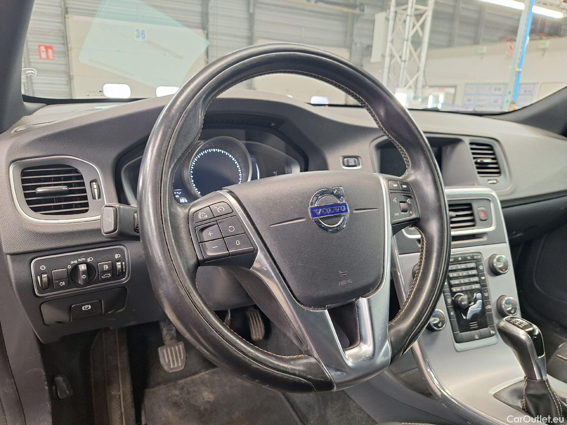  Volvo  S60 Volvo,  '10, Volvo  D2 Dynamic Edition 4d #30