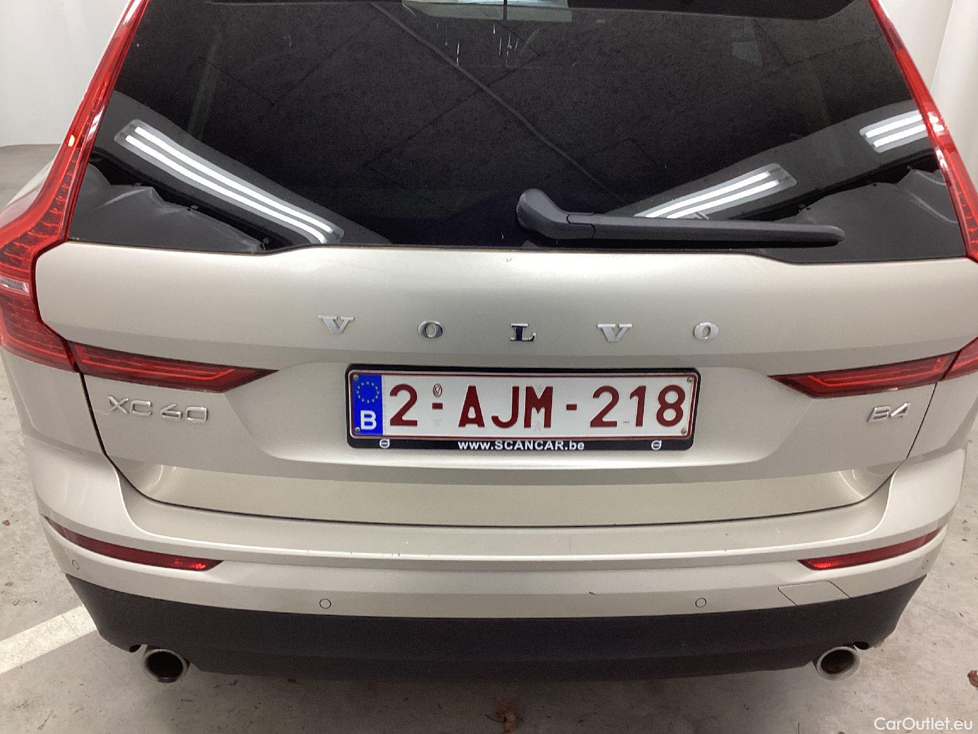  Volvo  XC60 Volvo,  '17, Volvo  B4 P Geartronic Momentum Pro 5d #40