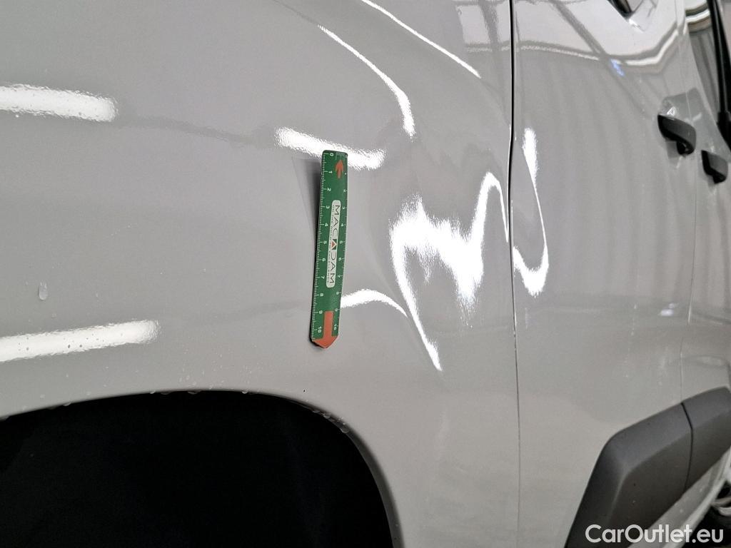  Citroen  Berlingo  Fourgon  Cabine Approfondie XL 1.5 BlueHDi 100CV BVM6 6E #4