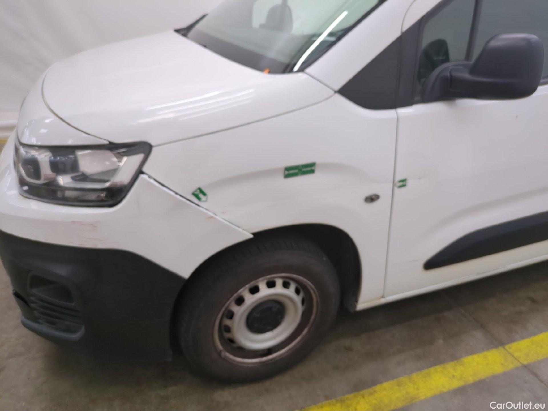  Citroen  Berlingo  Fourgon Control M 650 1.2 PureTech 110CV BVM6 E6d #33