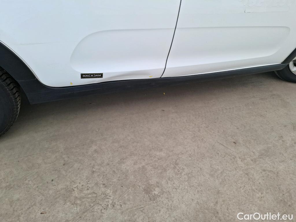  Citroen  C3  Société Feel 1.5 BlueHDI 100CV BVM6 E6dT #13